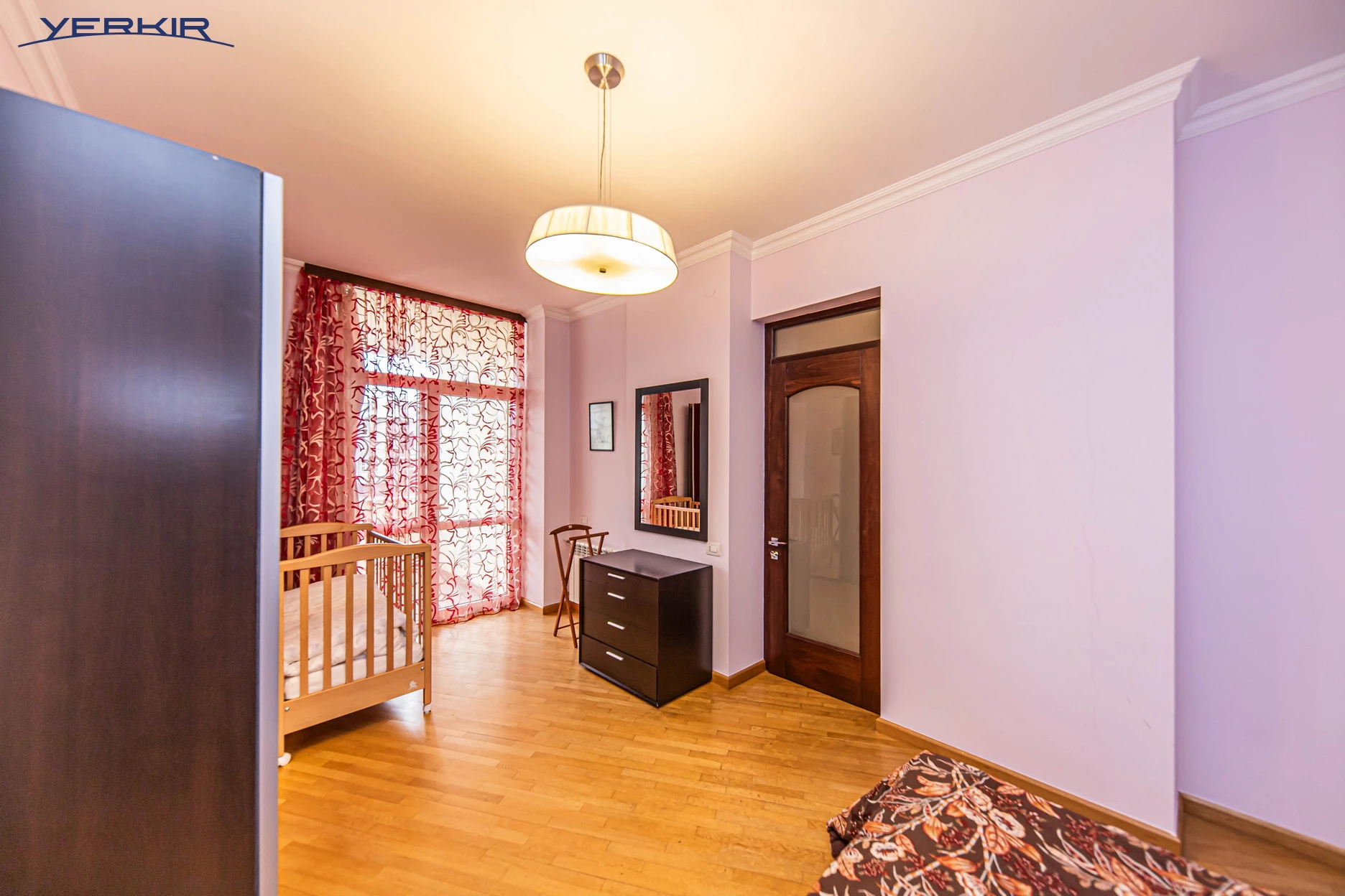 Apartments Code: 7+415049