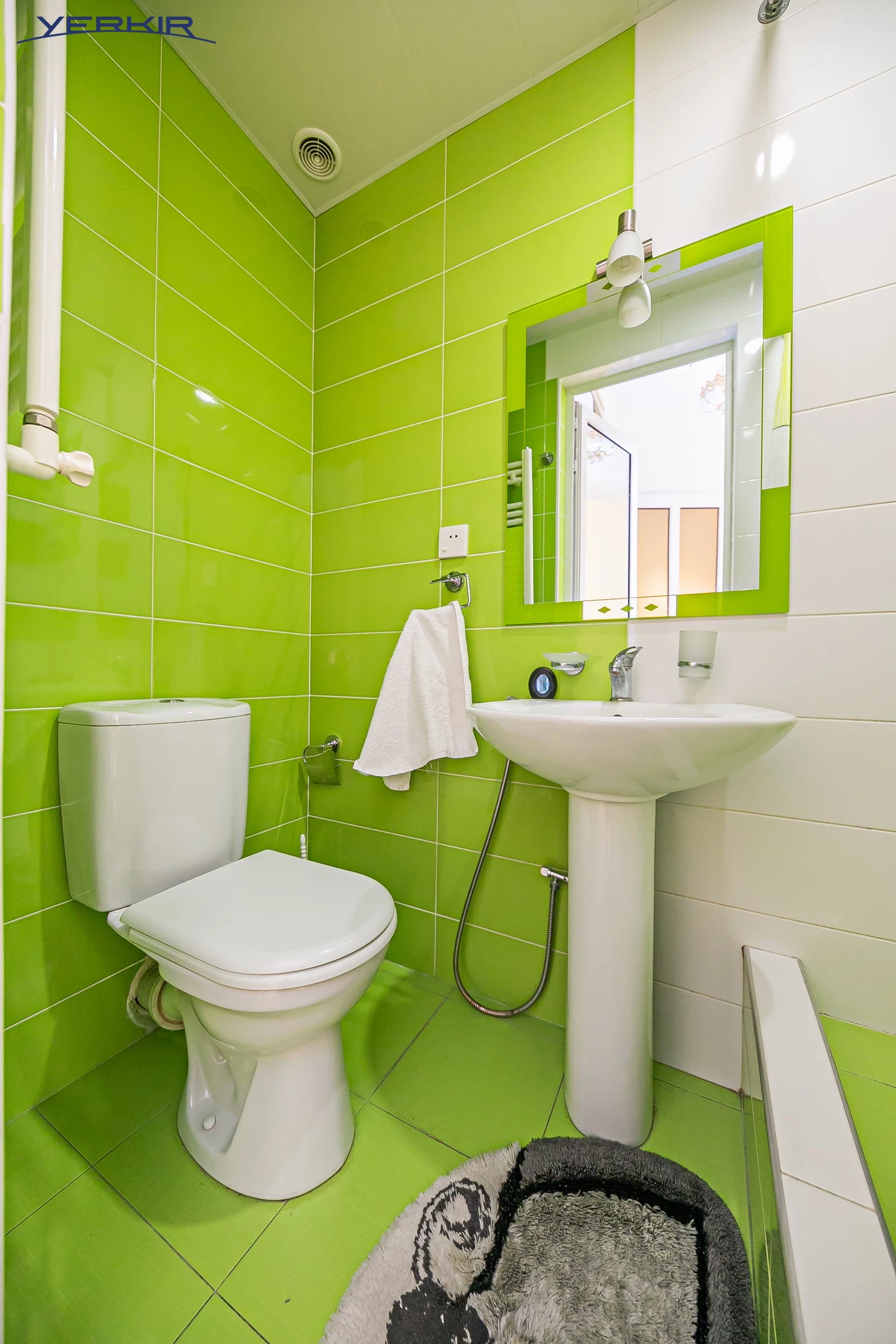 Apartments Code: 5+418984