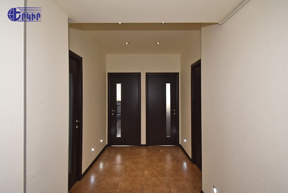 Apartments Code: 10+302298