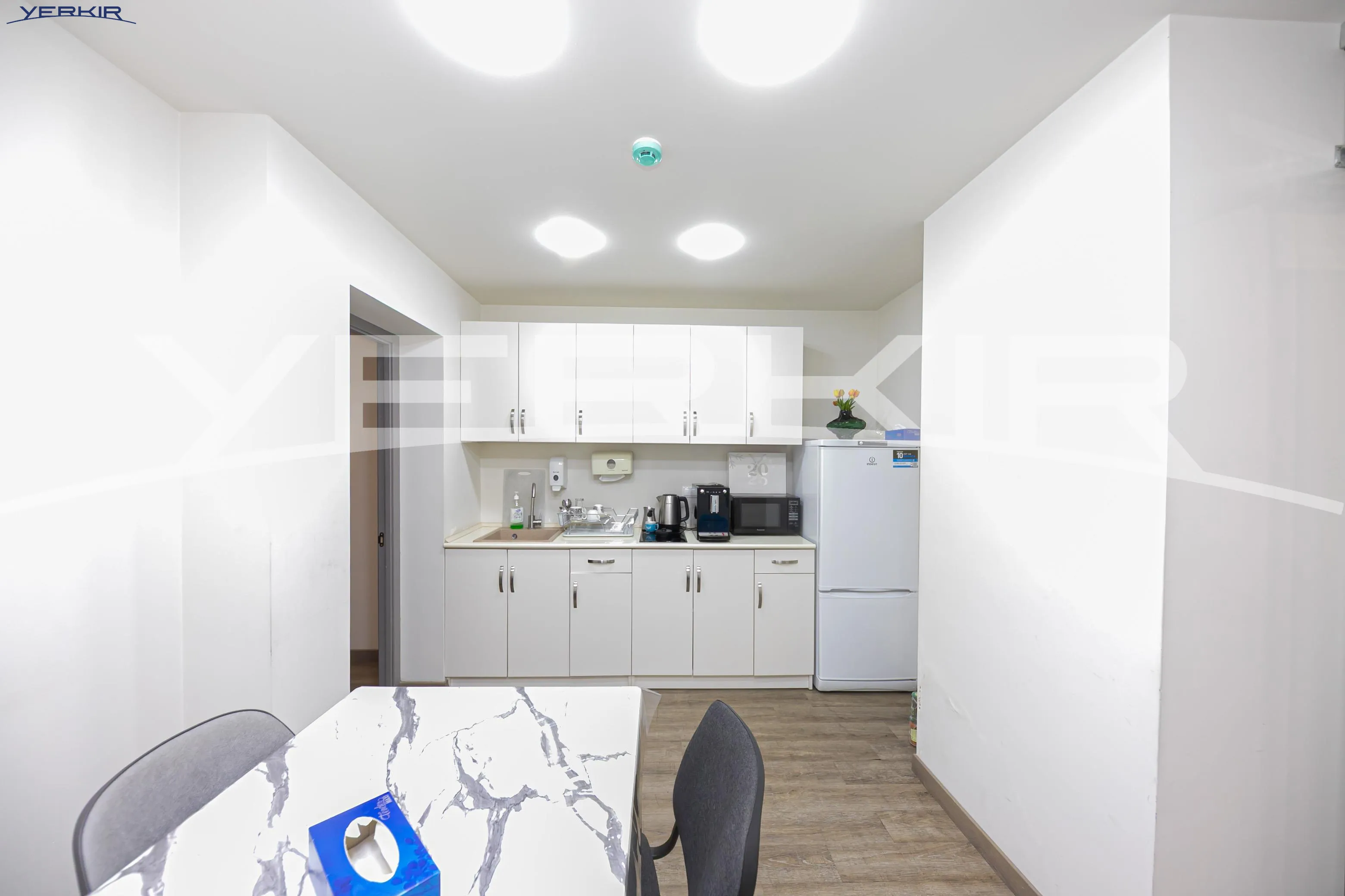 Commercial properties Code: 10+90163