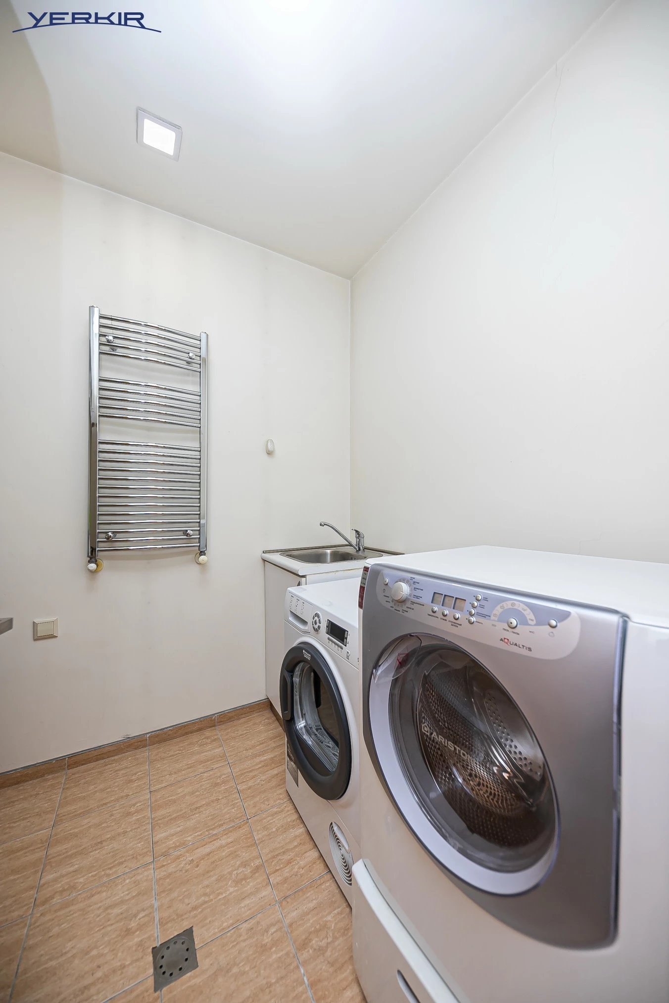 Առանձնատներ Կոդ` 5+519027