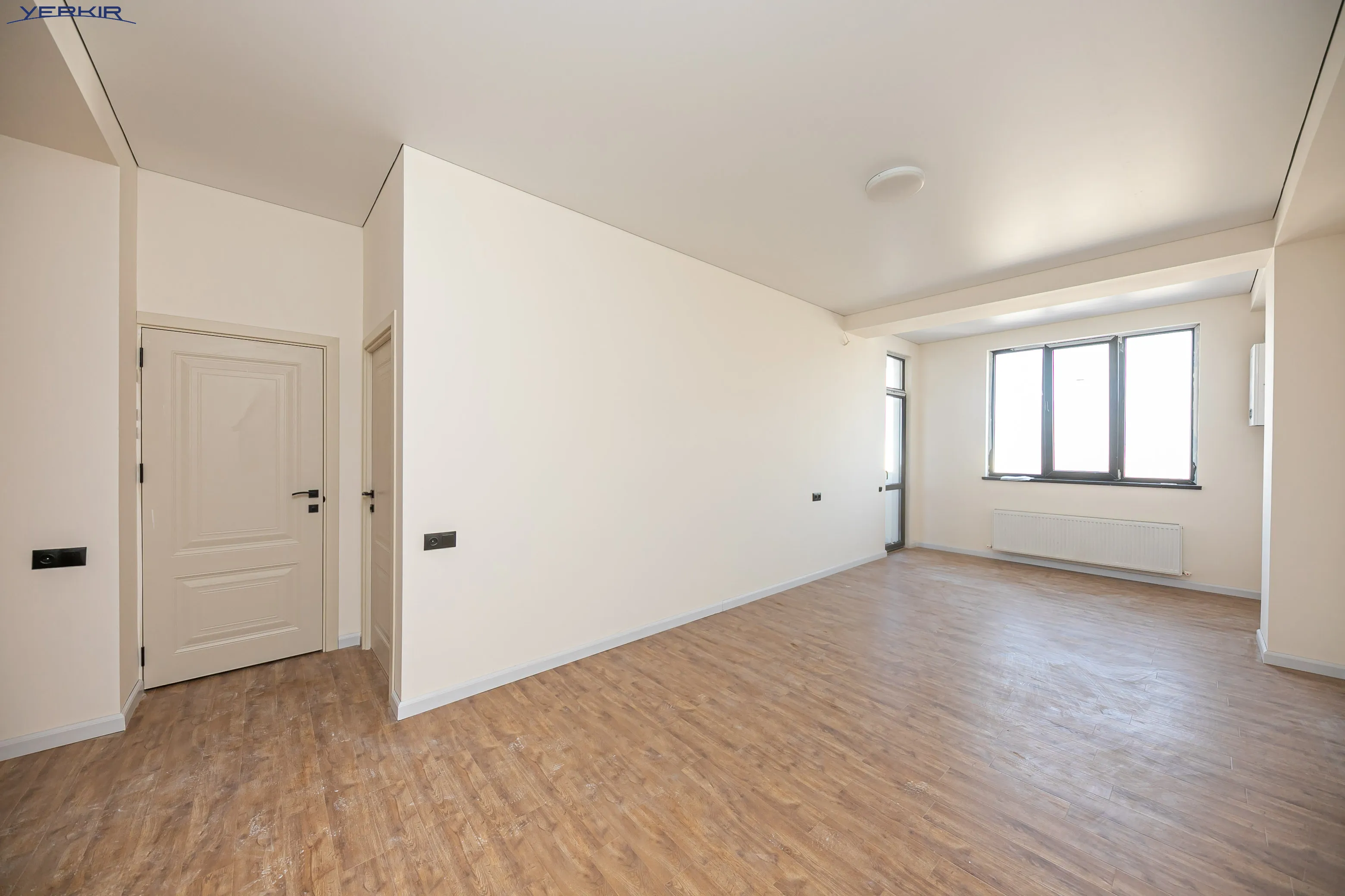 Apartments Code: 5+2454435