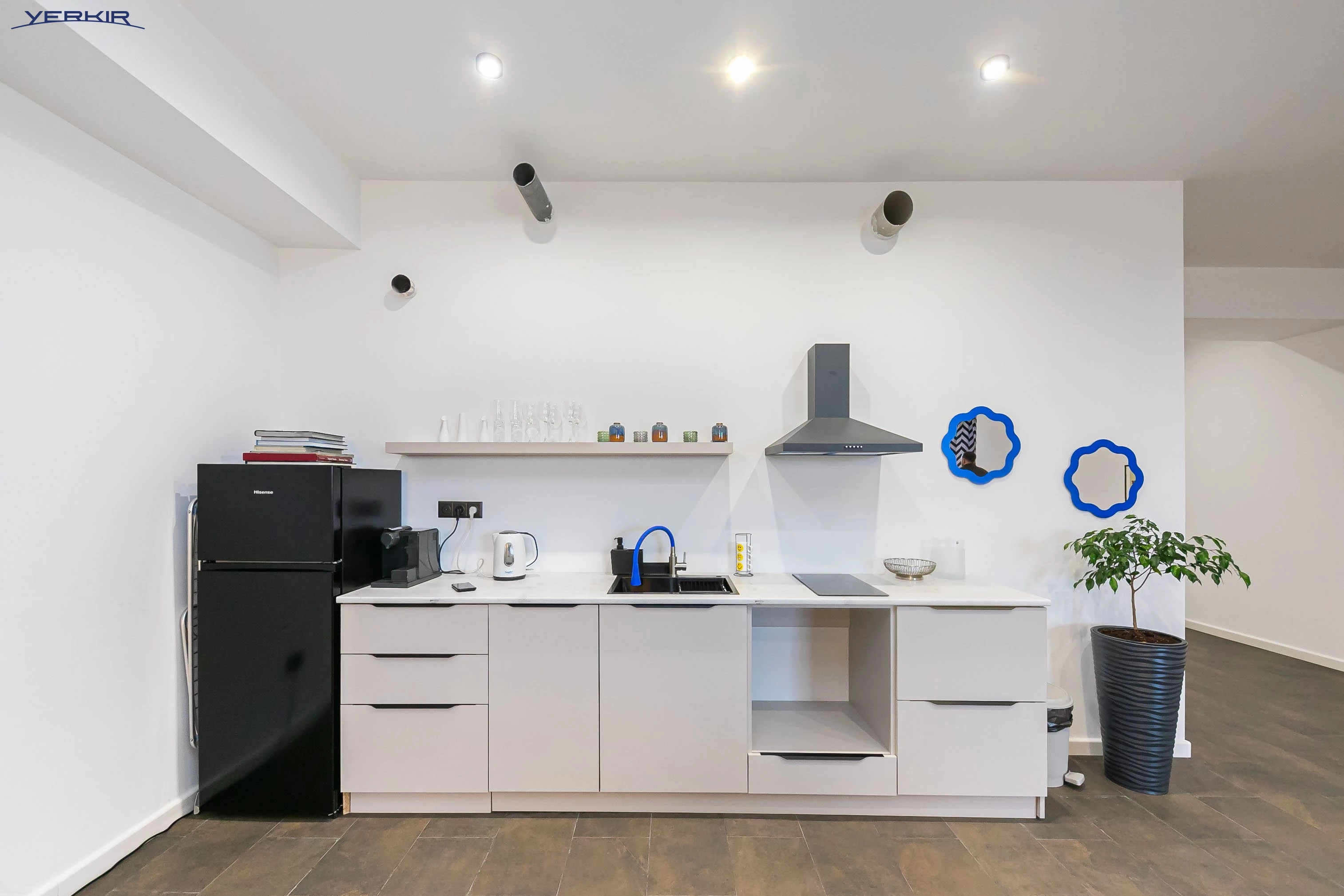 Apartments Code: 9+121007