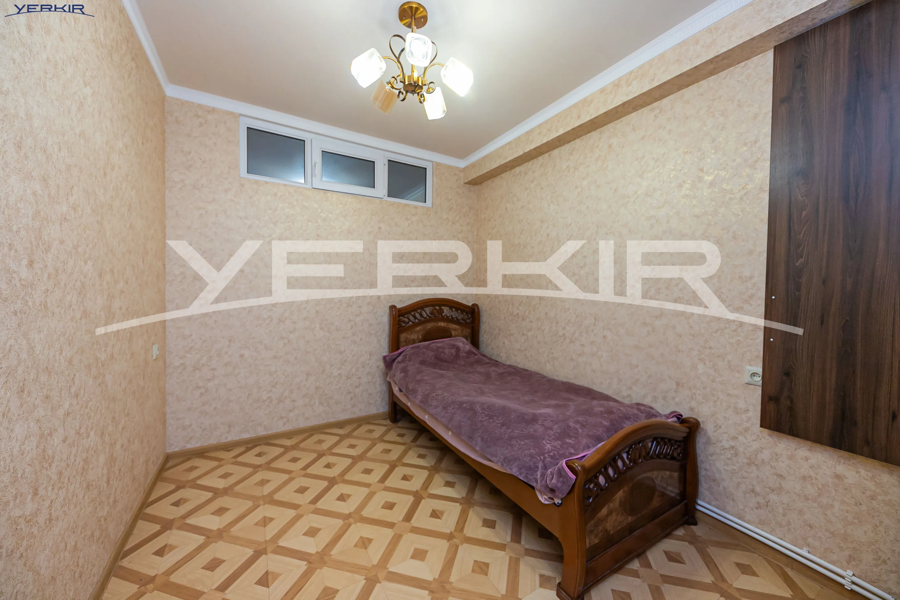 Բնակարաններ Կոդ` 5+3221644