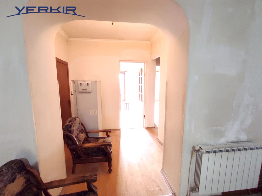 Բնակարաններ Կոդ` 5+307193