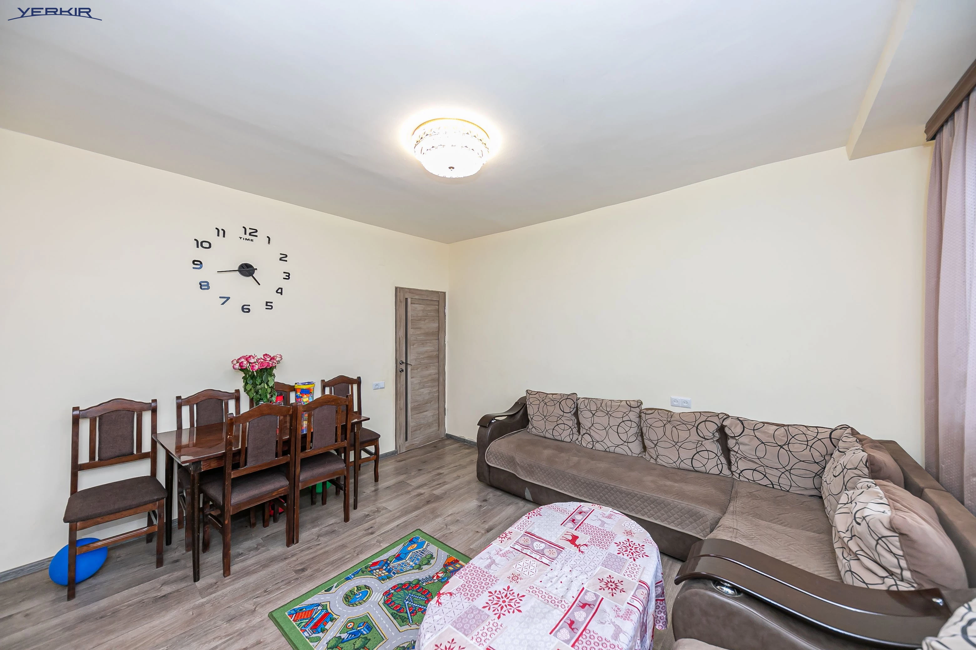 Apartments Code: d+9+220508