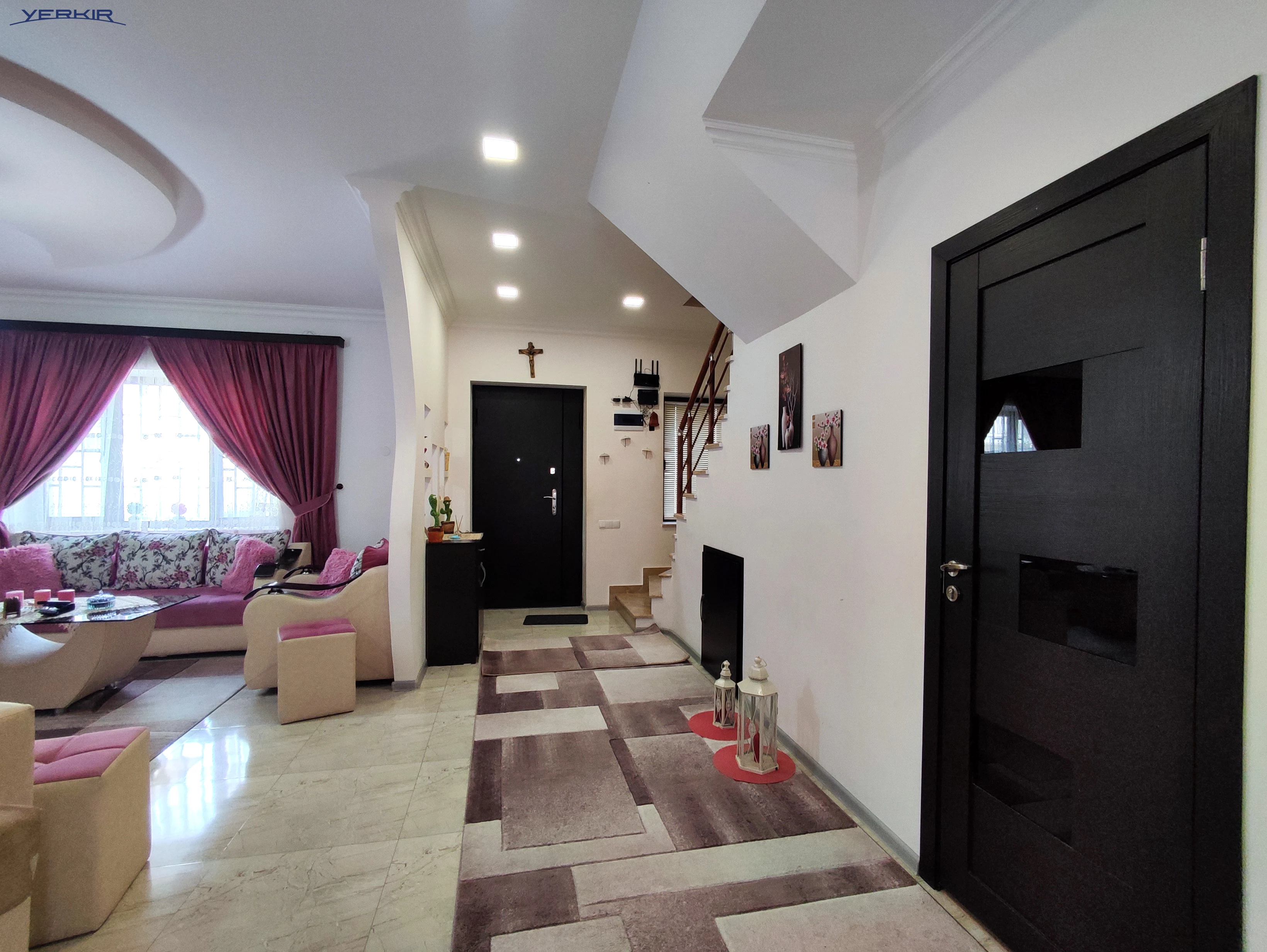 Առանձնատներ Կոդ` 4+515956