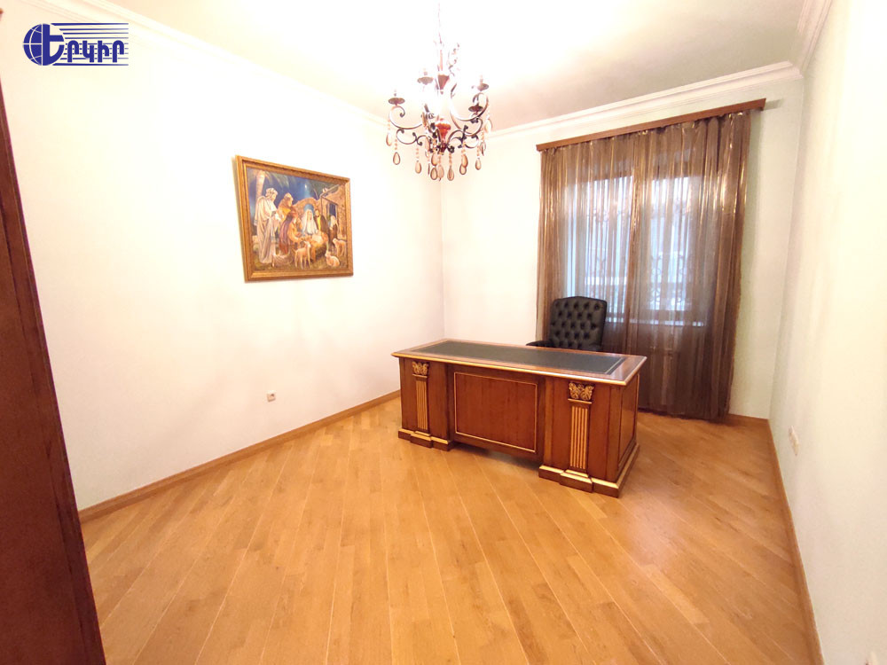 Առանձնատներ Կոդ` 5+504071