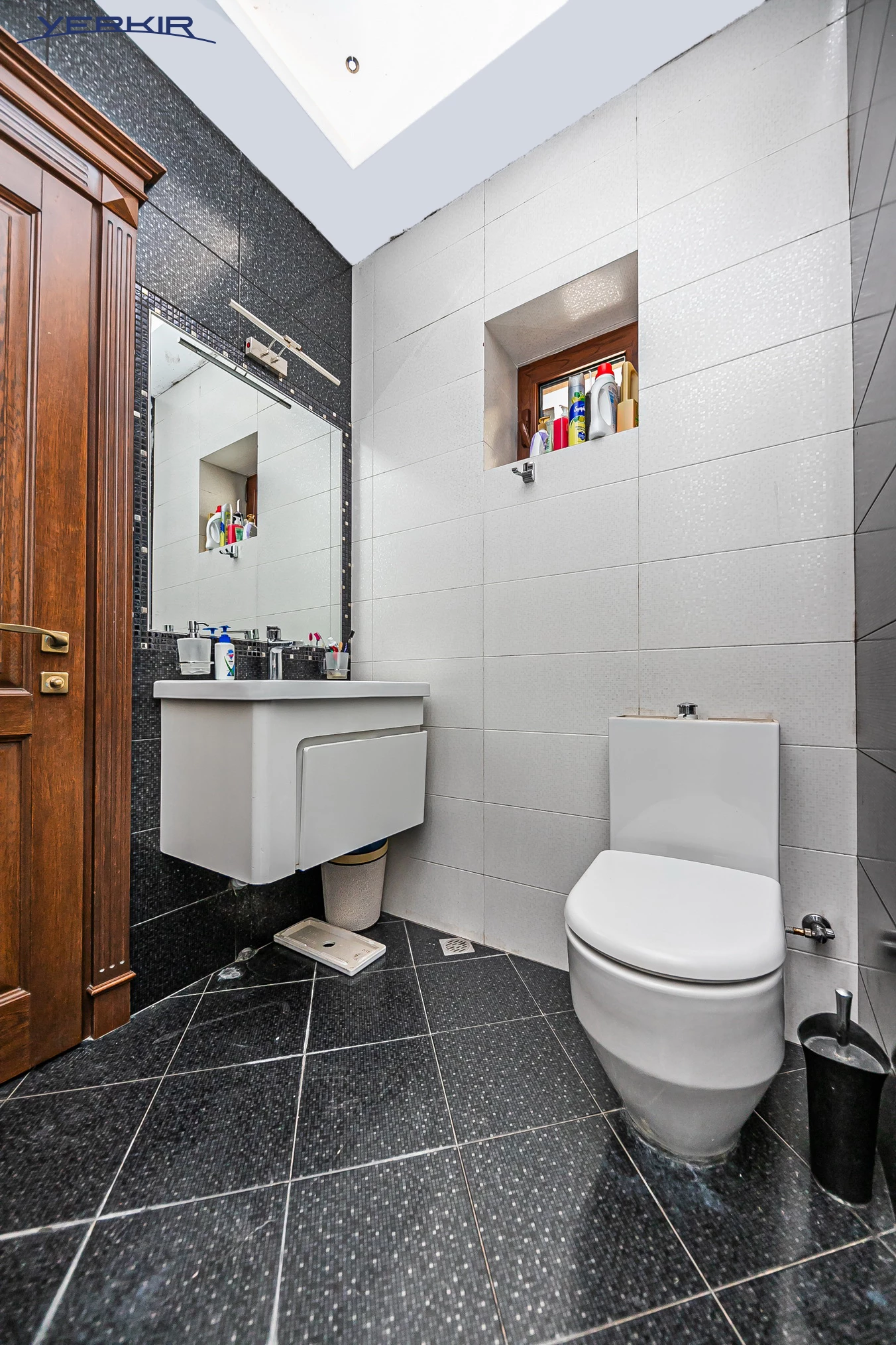 Apartments Code: 10+418702