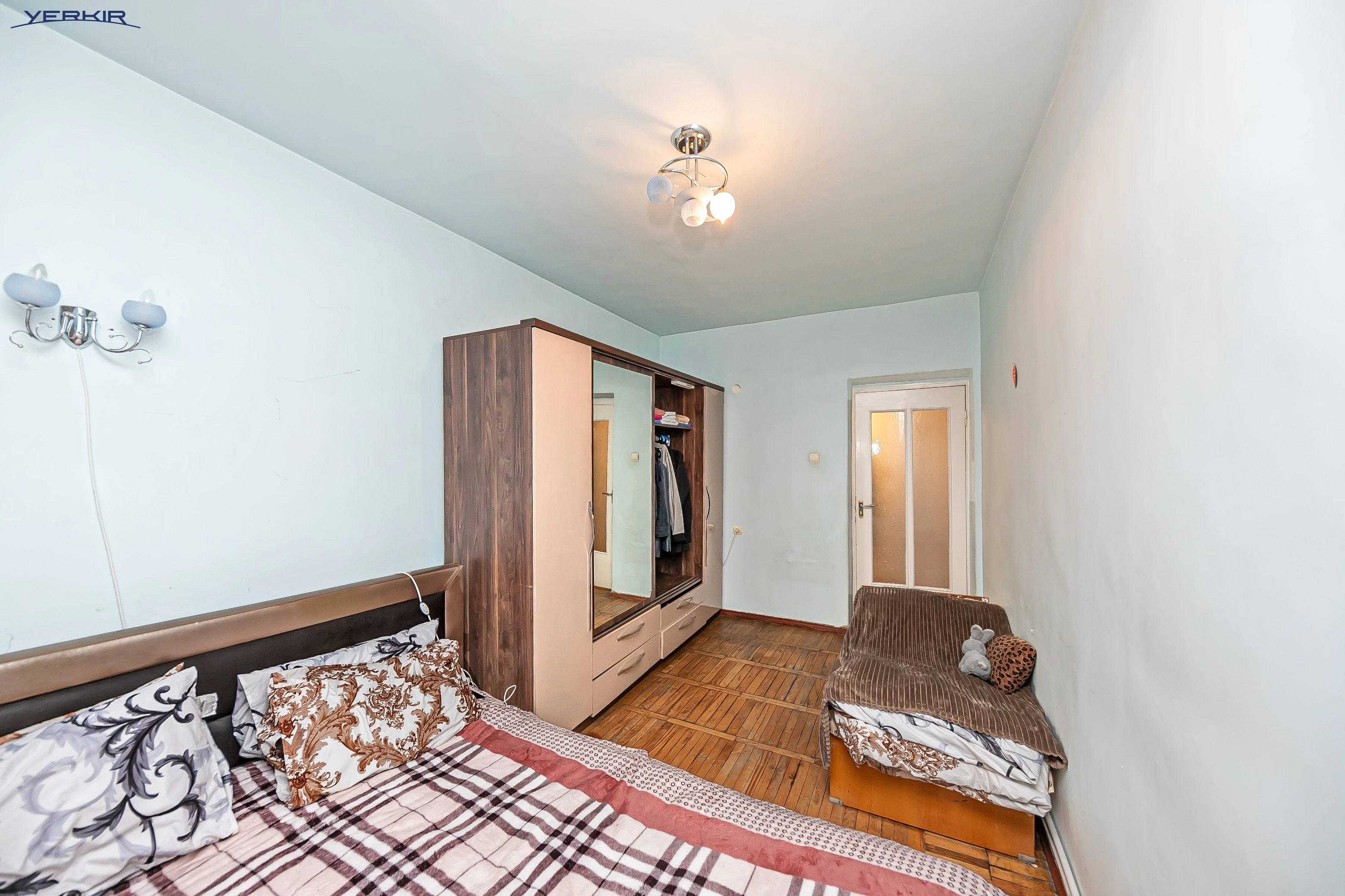 Apartments Code: 2+2364086