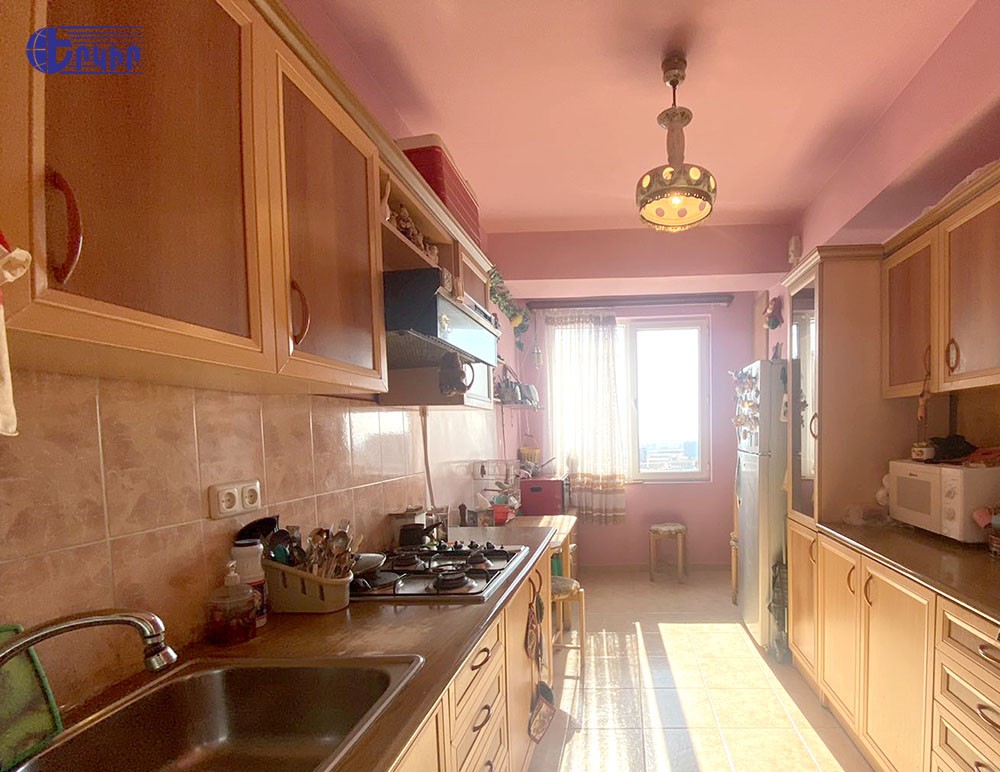 Բնակարաններ Կոդ` 5+200886