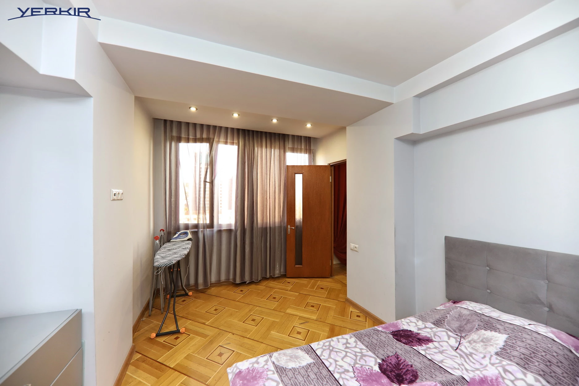 Apartments Code: 5+213774