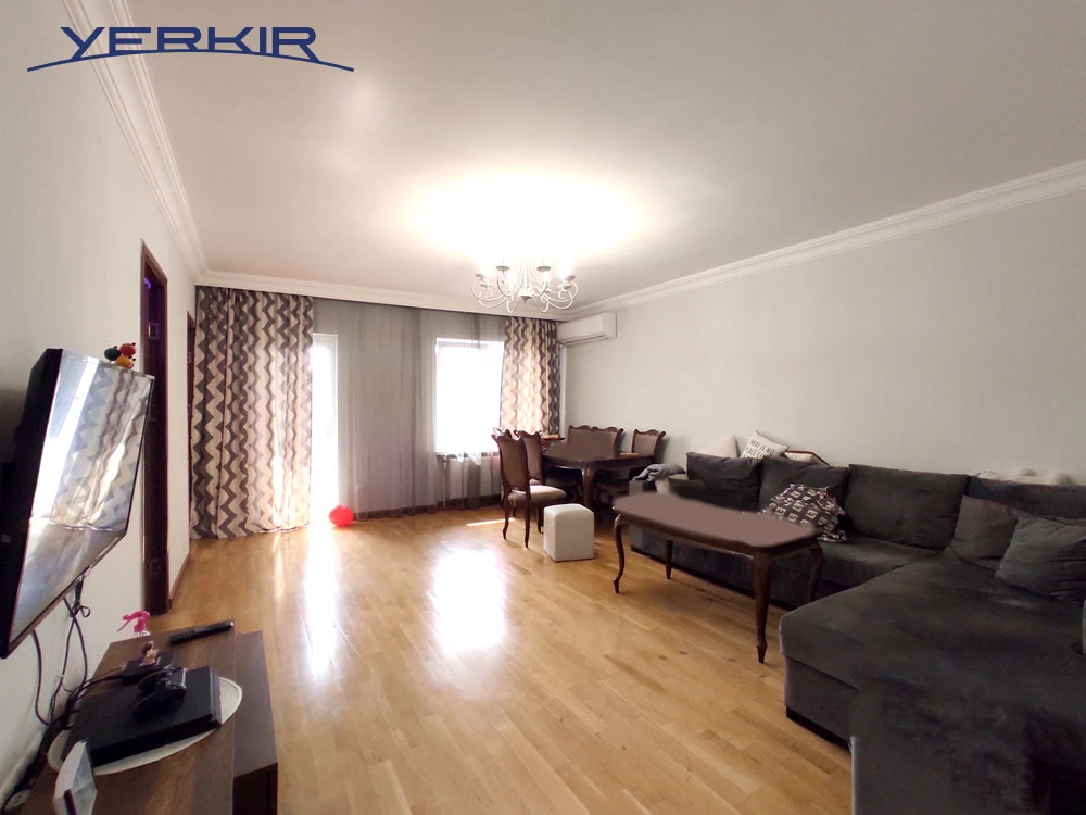 Apartments Code: 10+308565