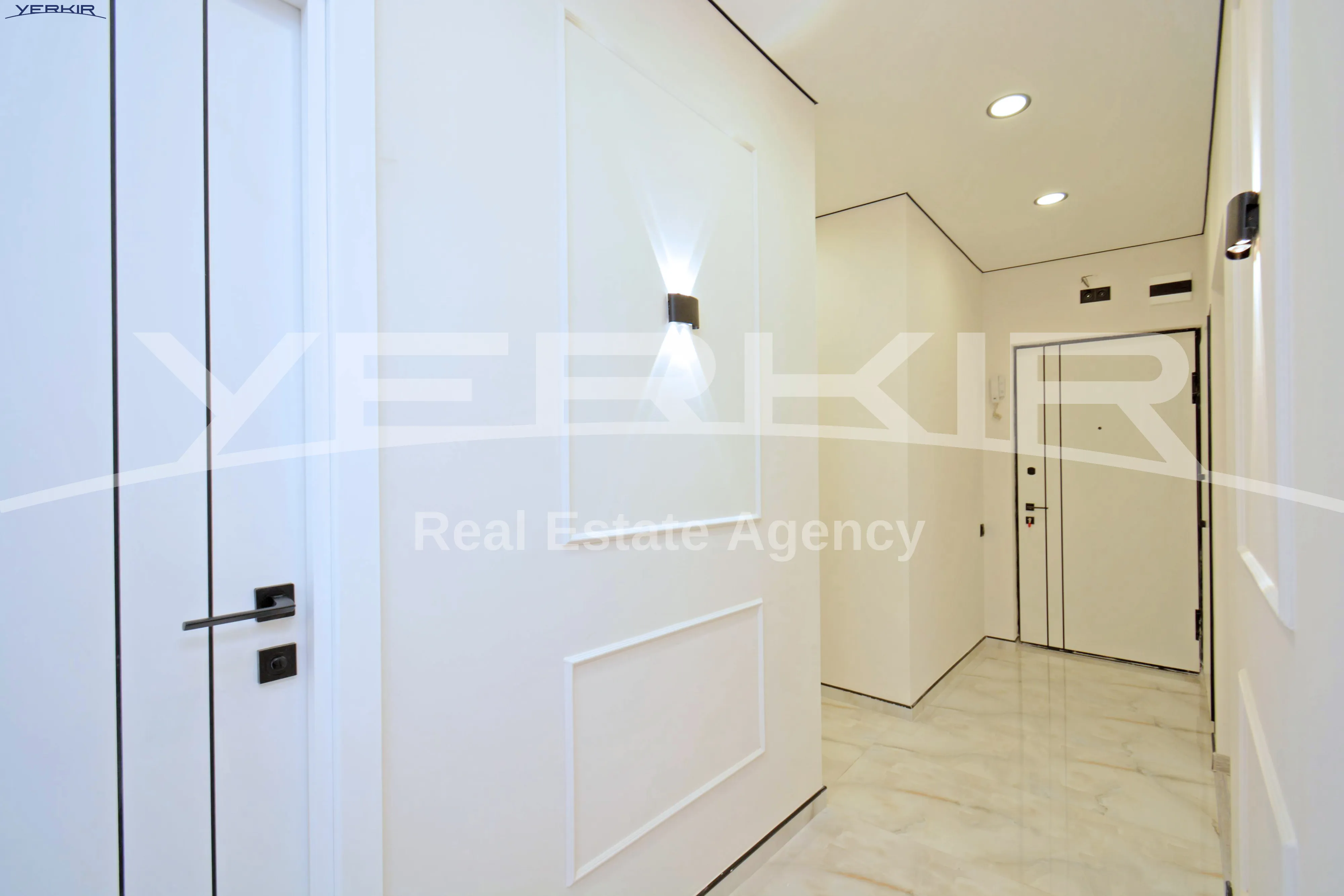 Apartments Code: 3+4294219