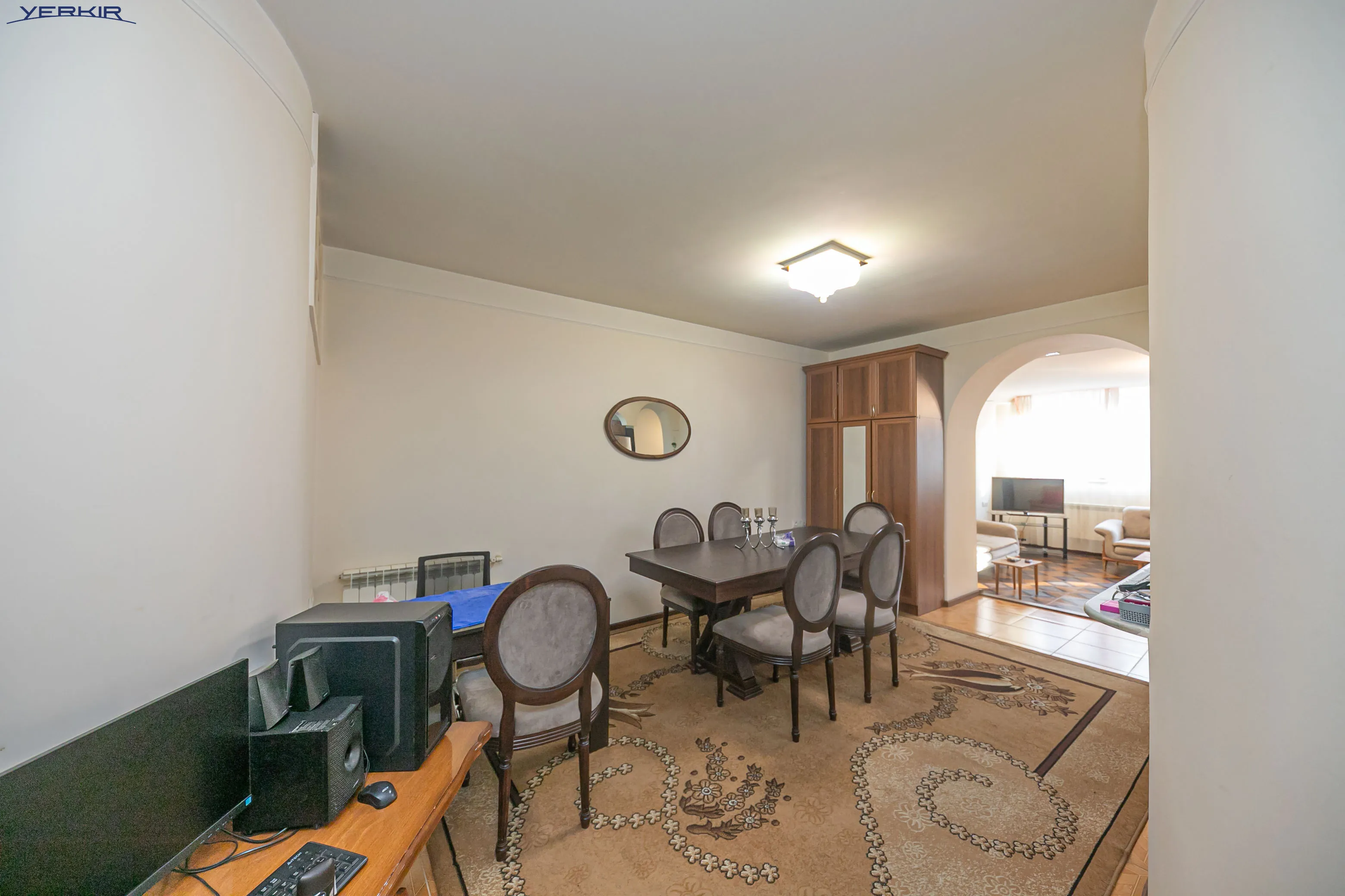 Բնակարաններ Կոդ` 5+2823724