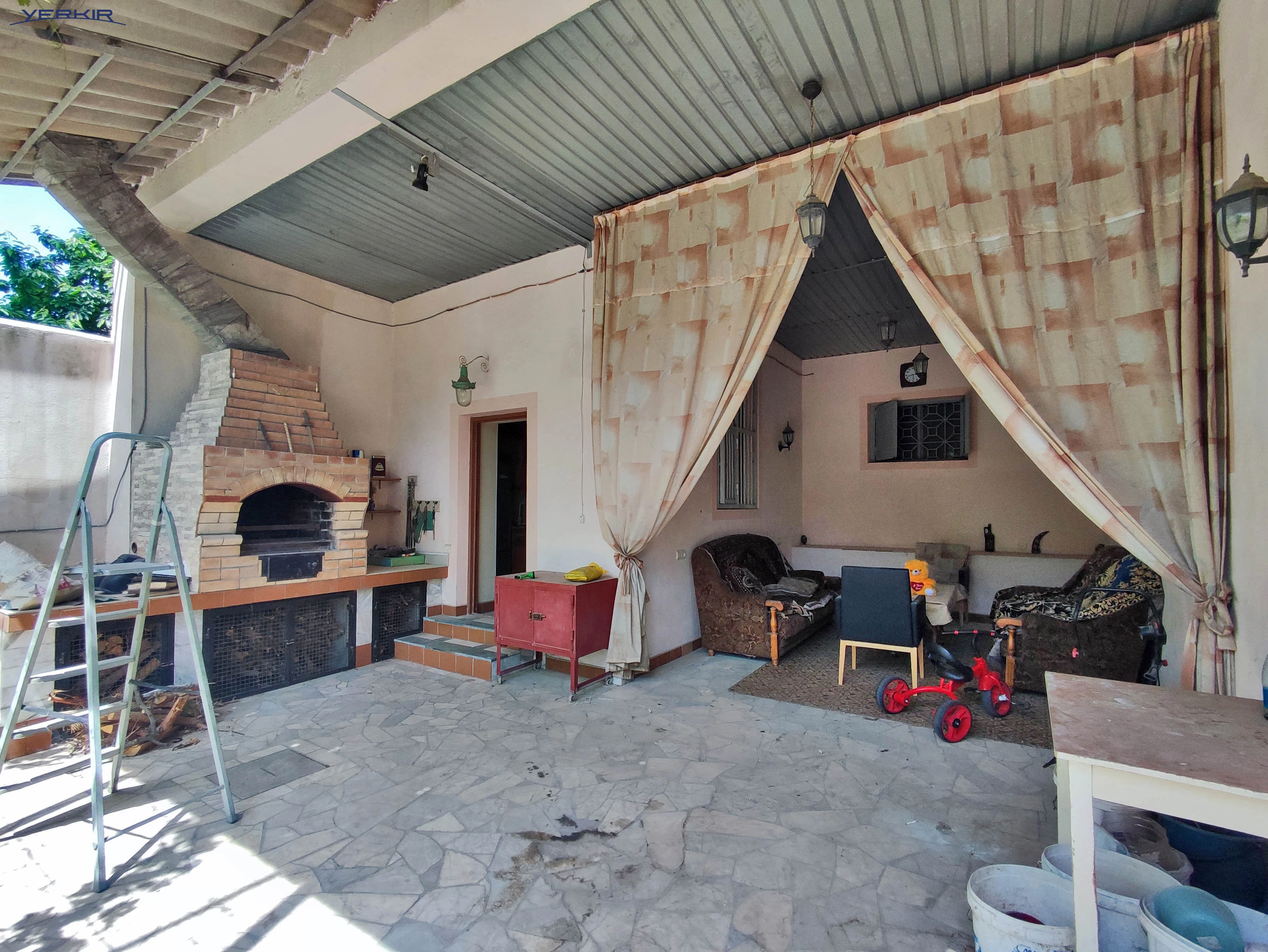 Առանձնատներ Կոդ` 4+511037