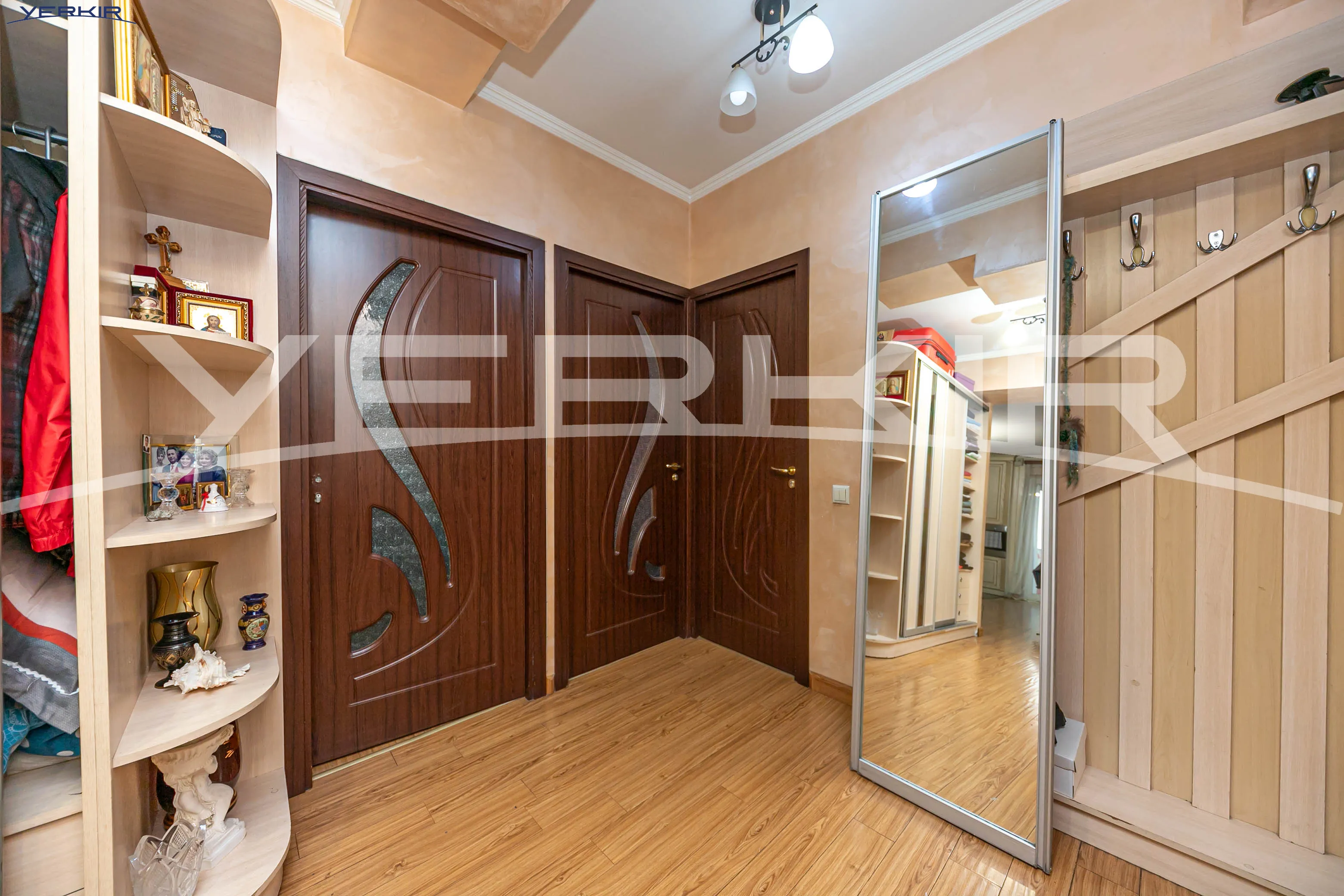 Квартиры Код 5+3633292