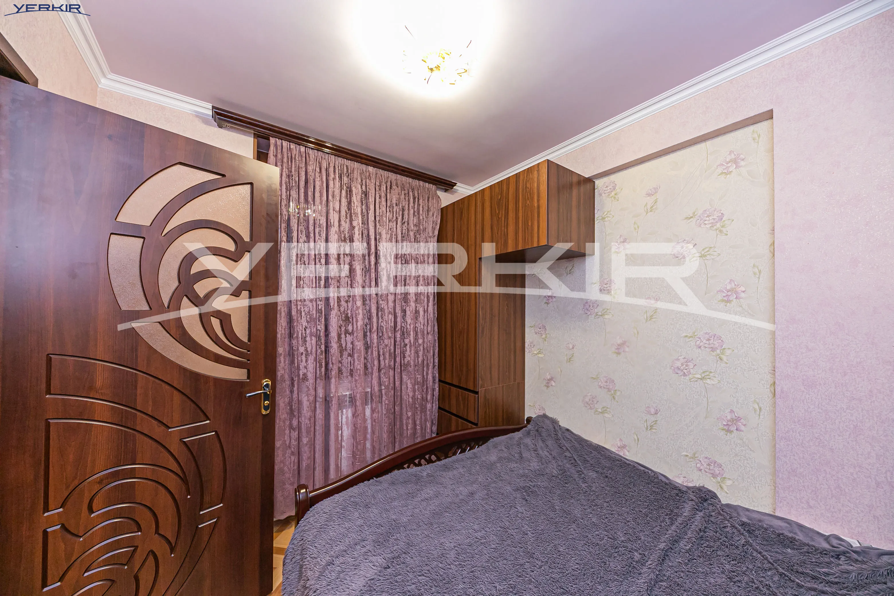 Apartments Code: 5+3221644