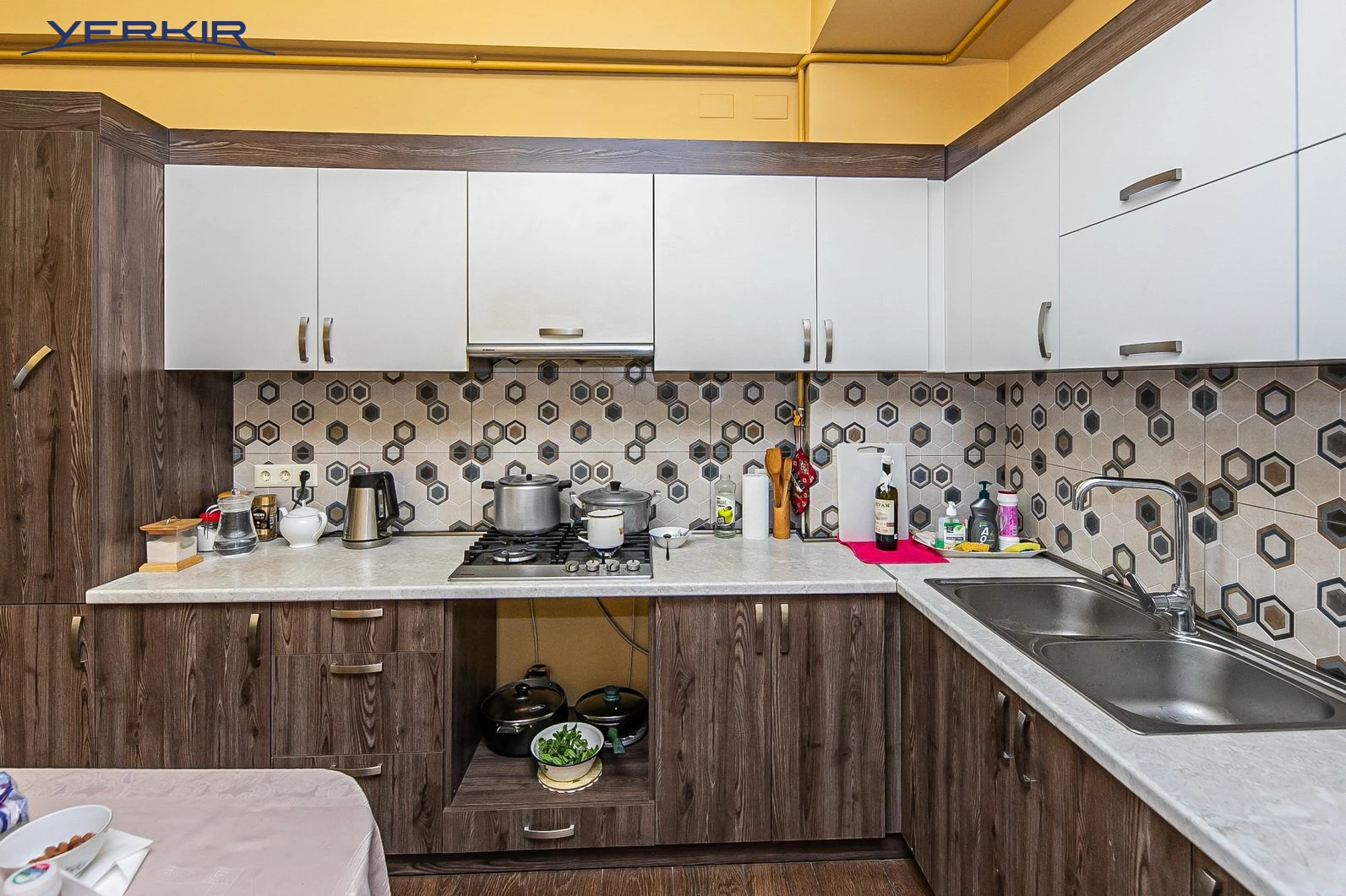 Apartments Code: 7+317260