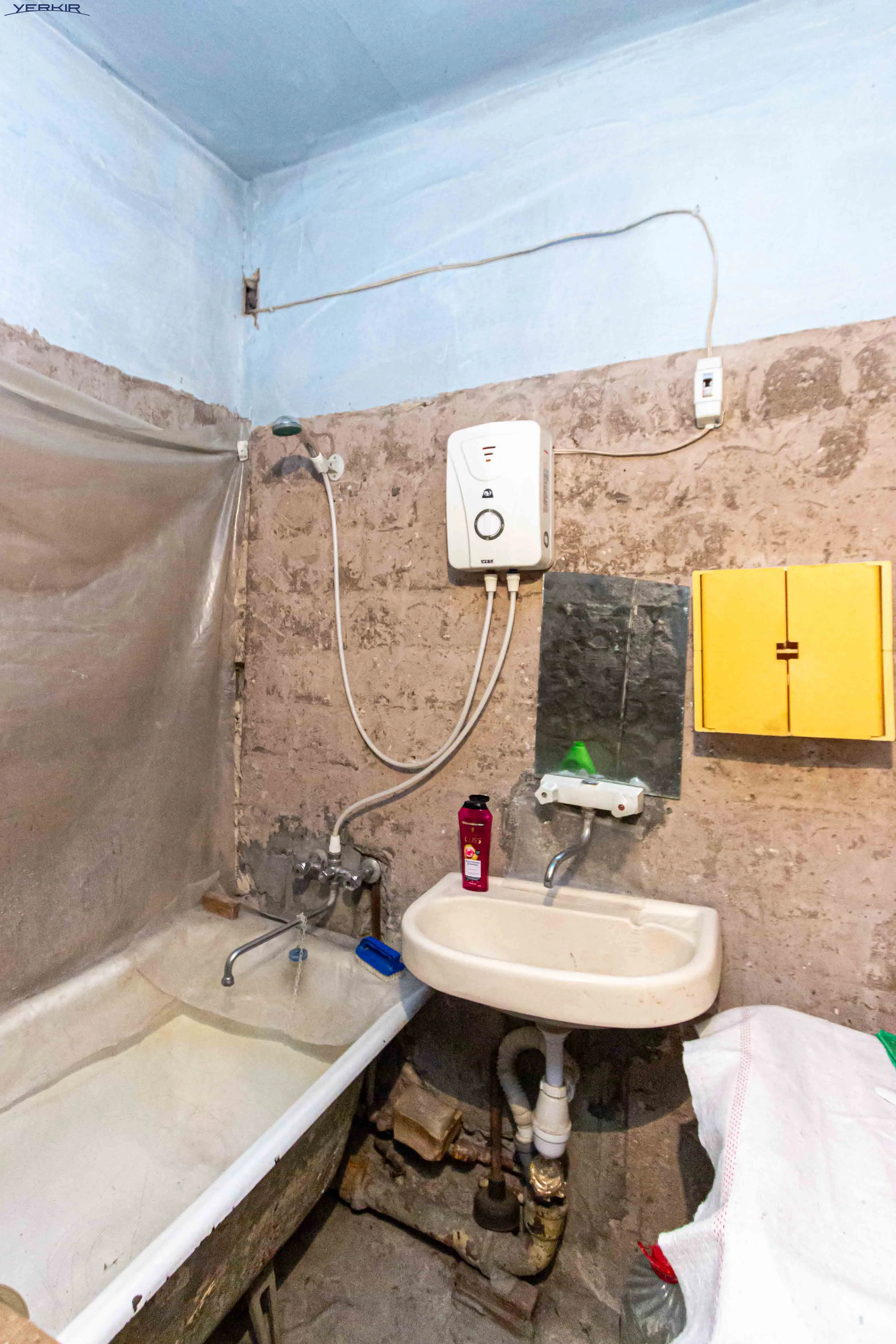 Apartments Code: 9+3346291