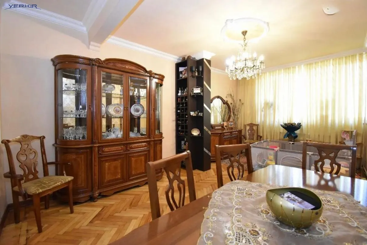 Բնակարաններ Կոդ` 1+4669223