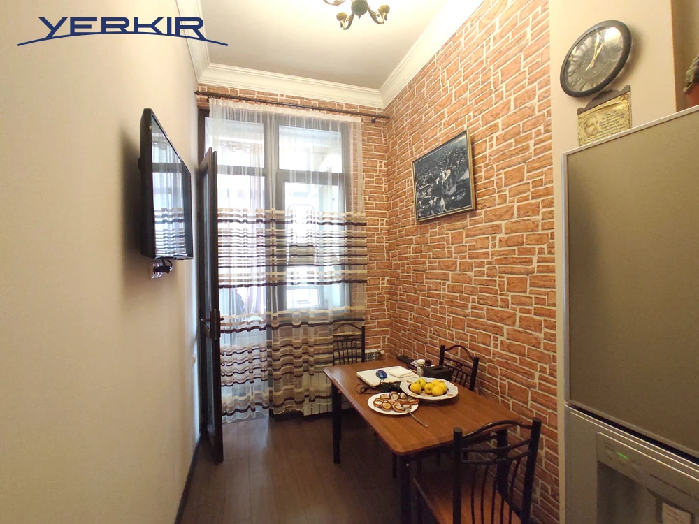 Apartments Code: 10+809202