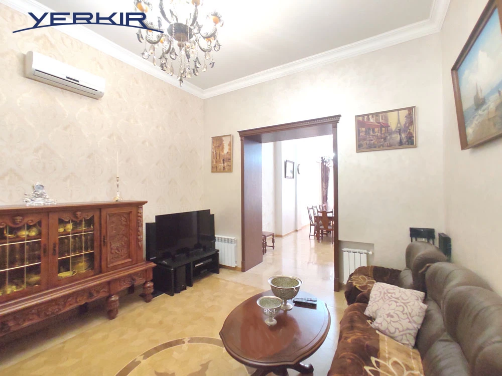 Apartments Code: 10+809202