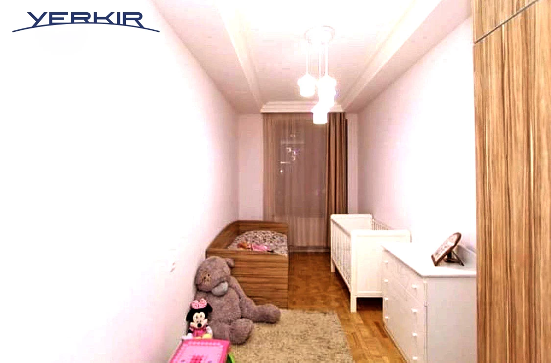 Apartments Code: 5+305168