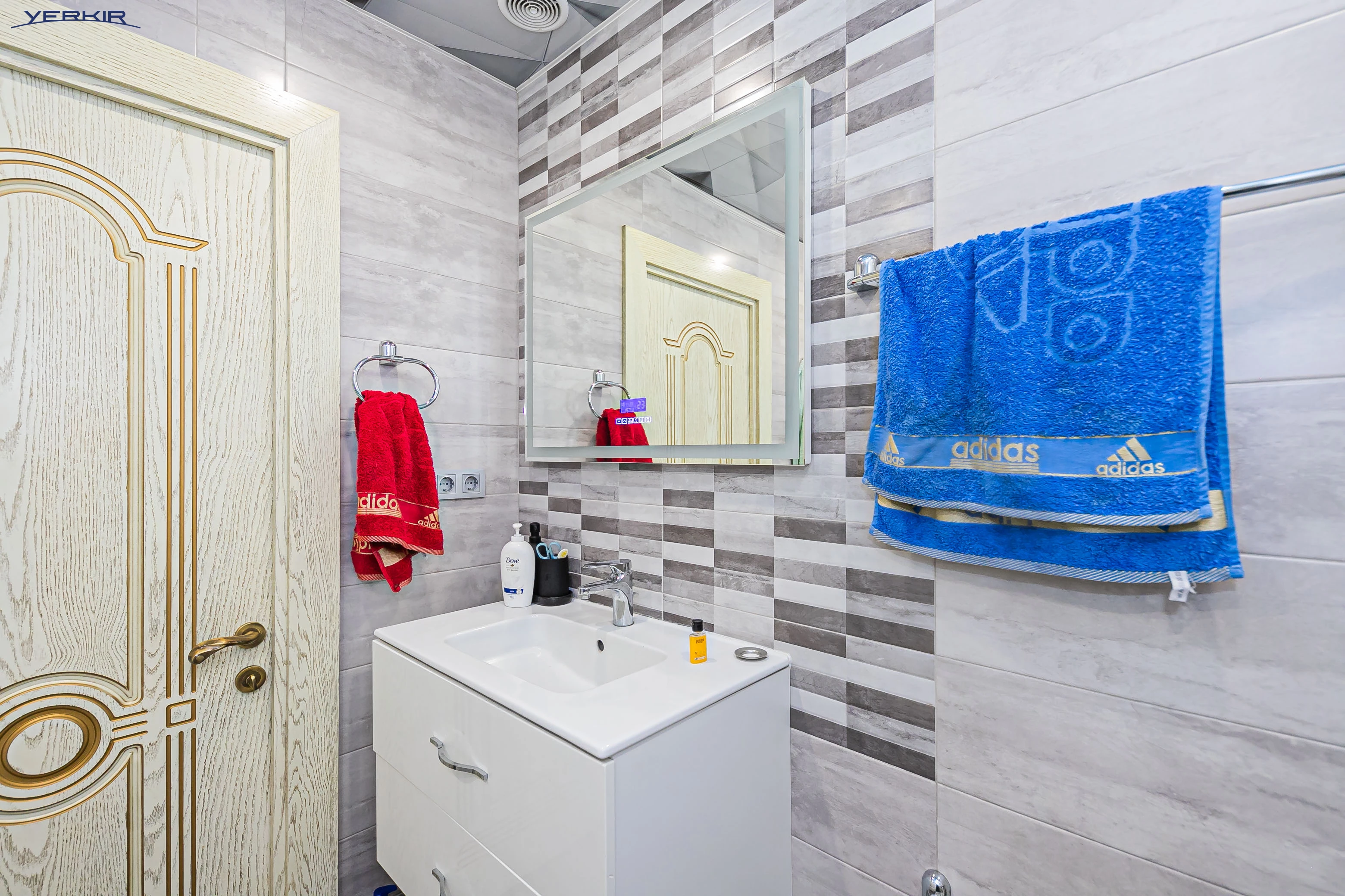 Բնակարաններ Կոդ` 10+220318