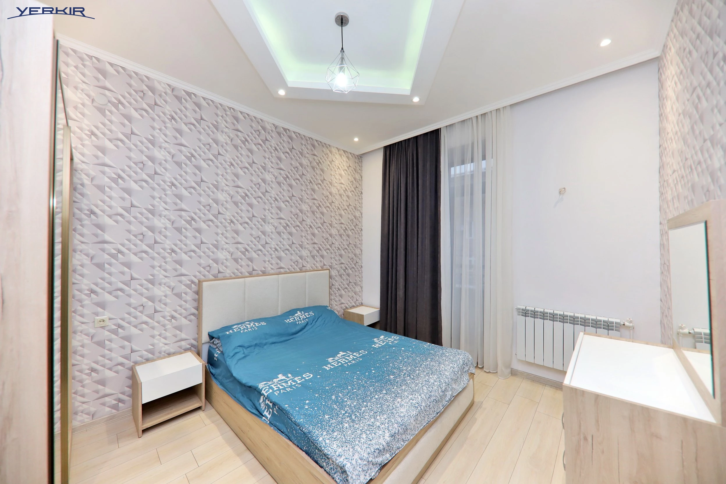 Apartments Code: 8+209866