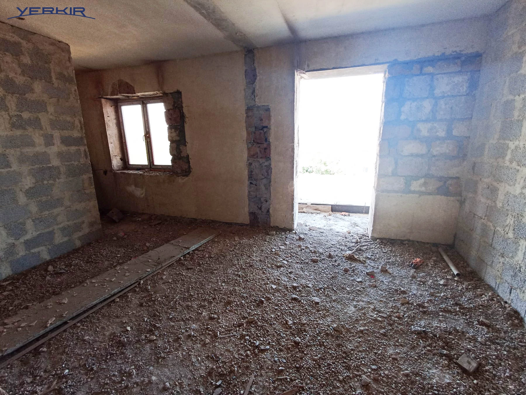 Houses Code: 10+512642