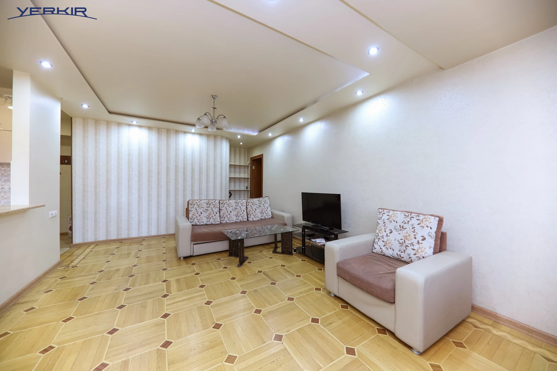 Apartments Code: 5+213774