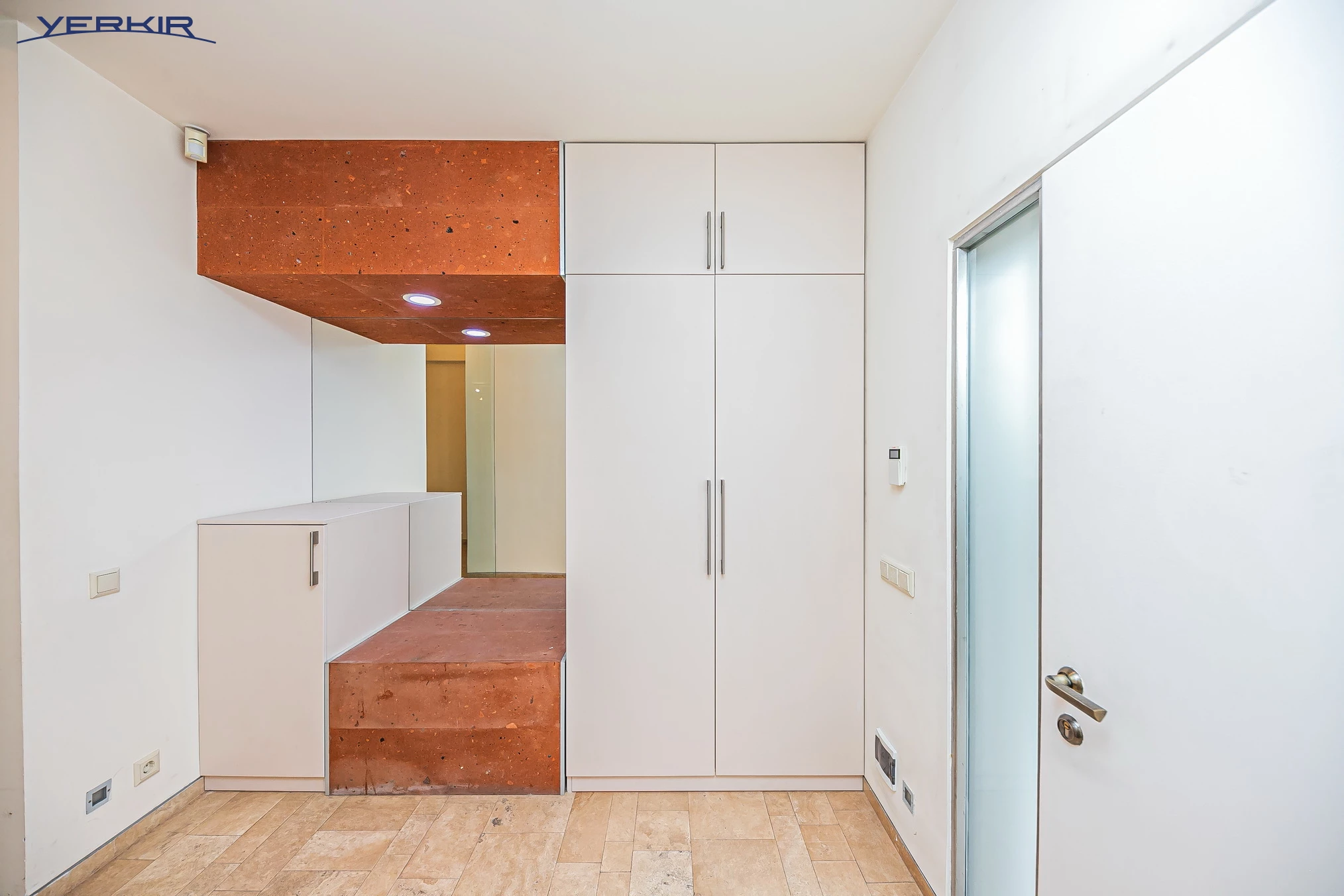 Առանձնատներ Կոդ` 5+519027