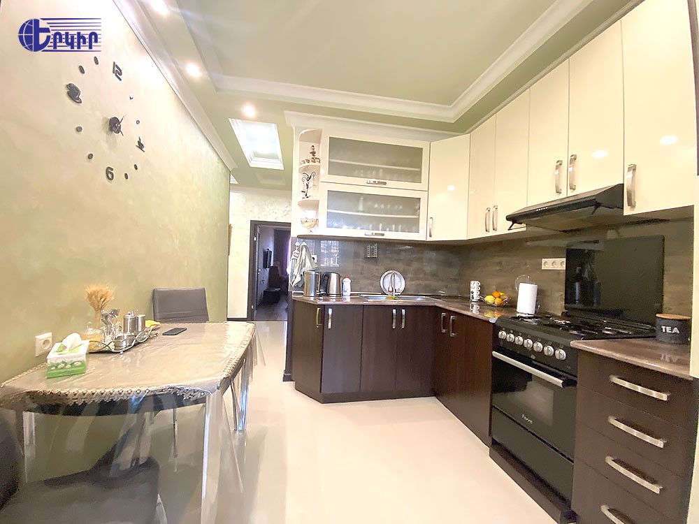 Apartments Code: 5+200211