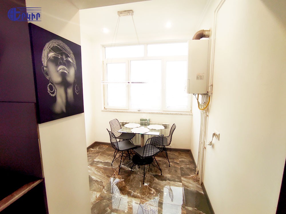 Բնակարաններ Կոդ` 5+33748