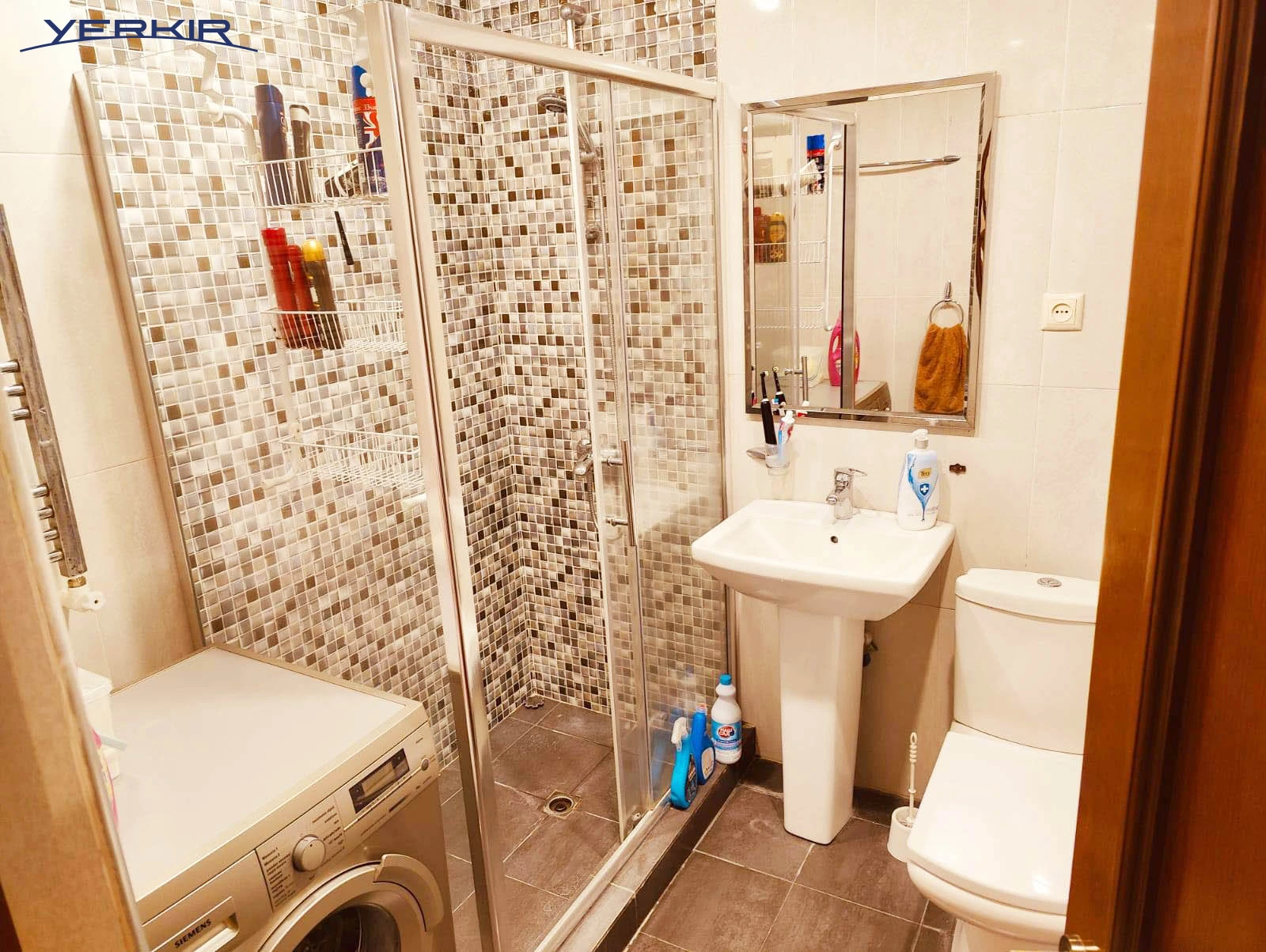 Apartments Code: 9+217716