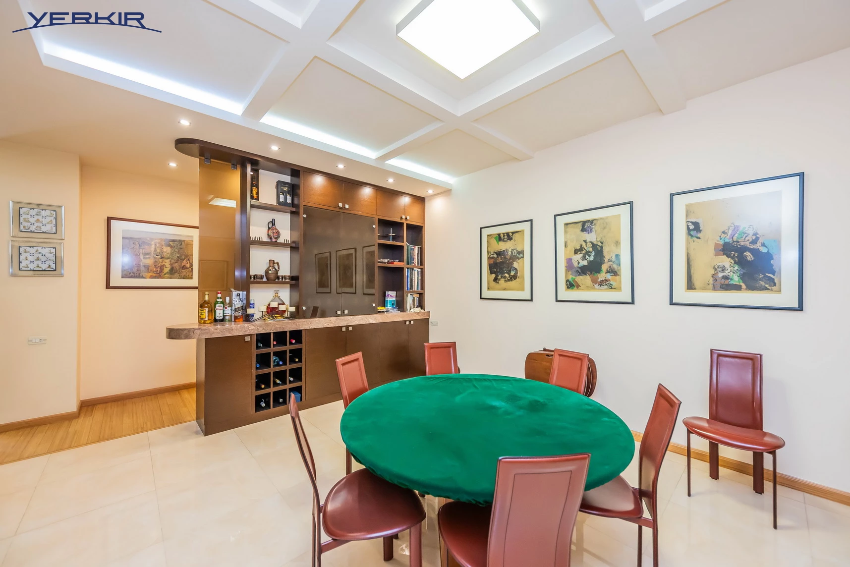 Բնակարաններ Կոդ` 5+316975