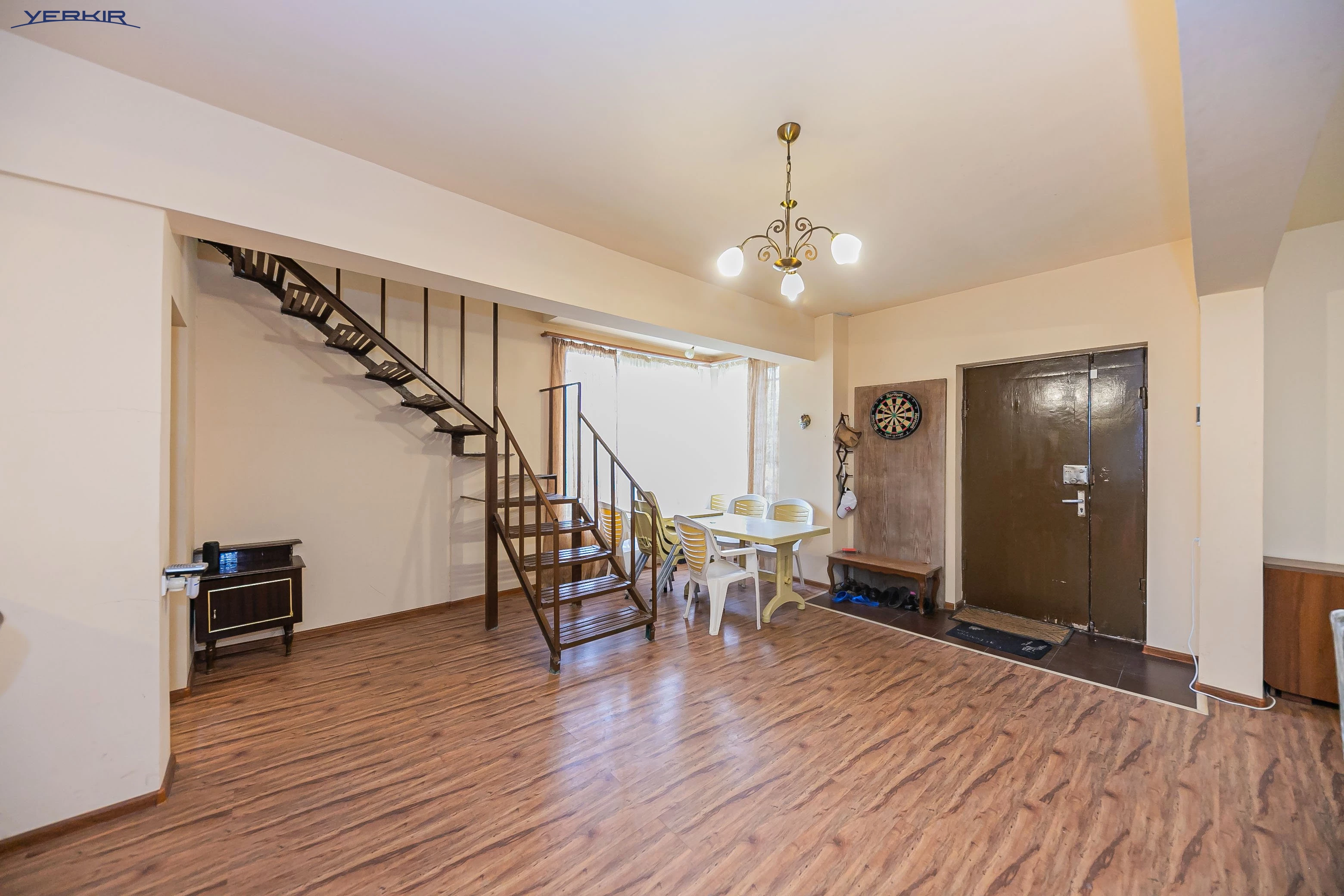 Houses Code: 2+520123