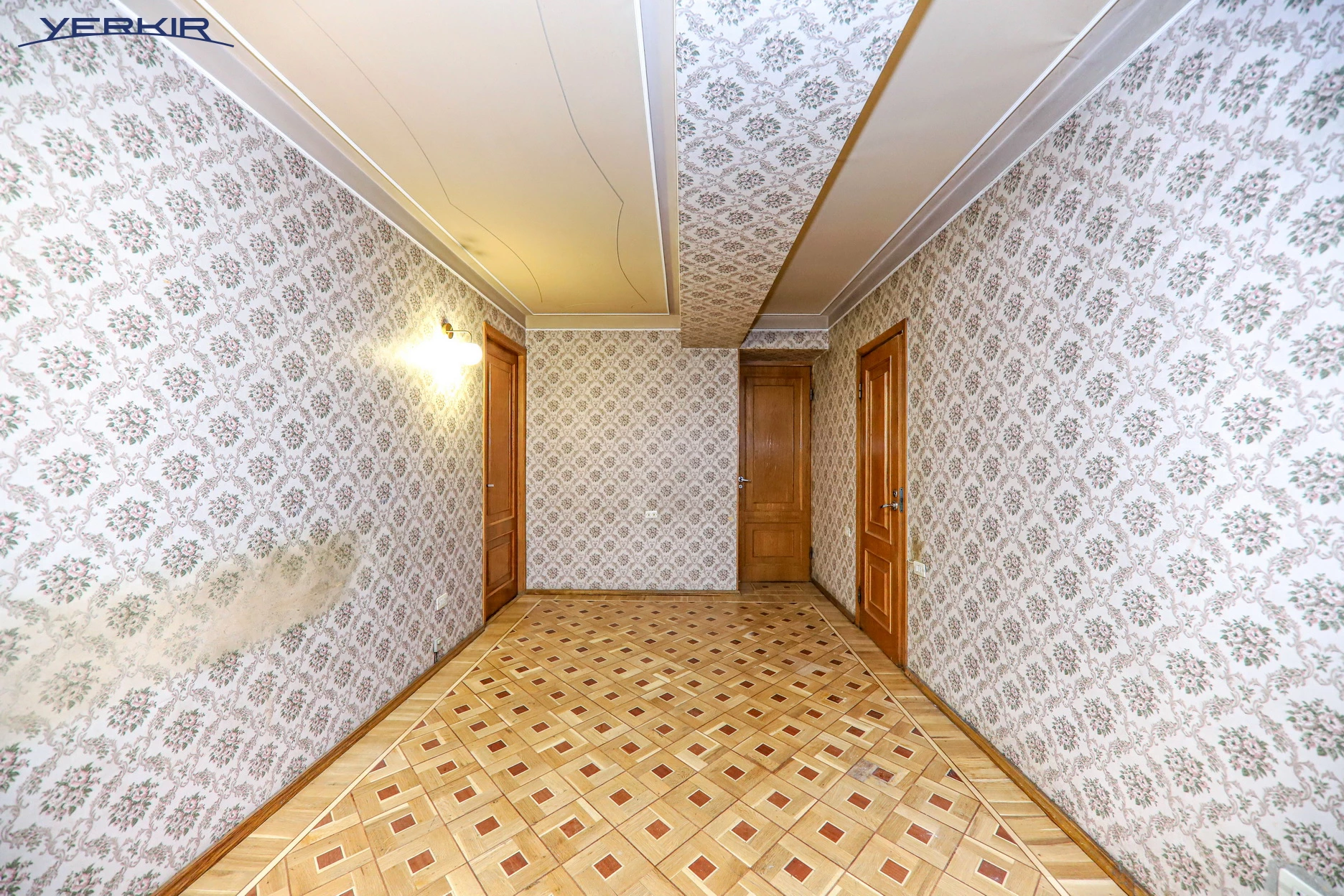 Apartments Code: 4+413952