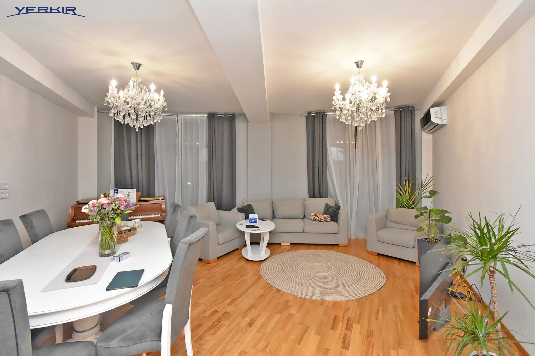 Apartments Code: 5+421138