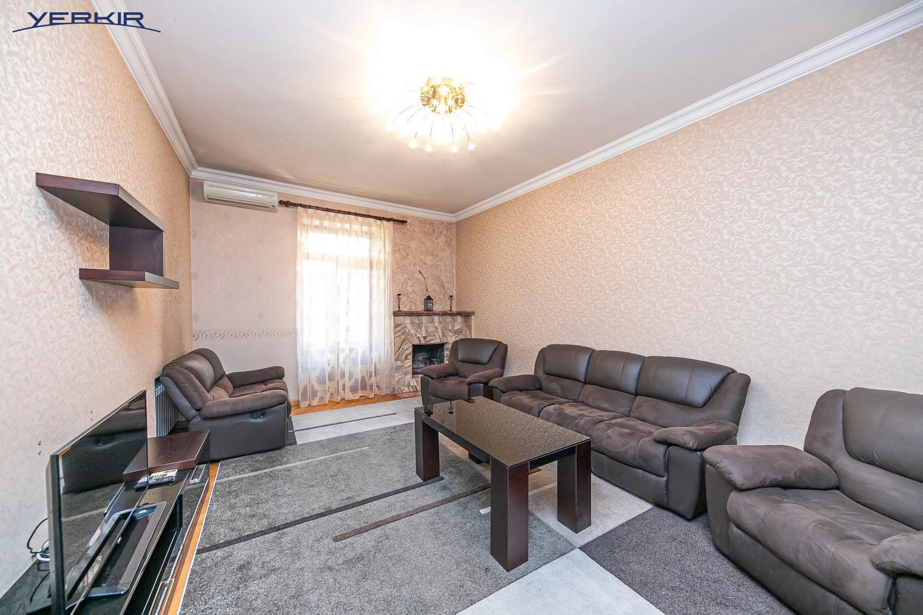 Բնակարաններ Կոդ` 9+217995