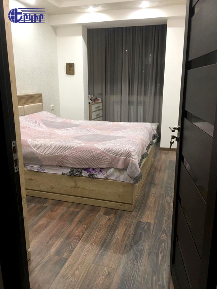 Apartments Code: 5+22423