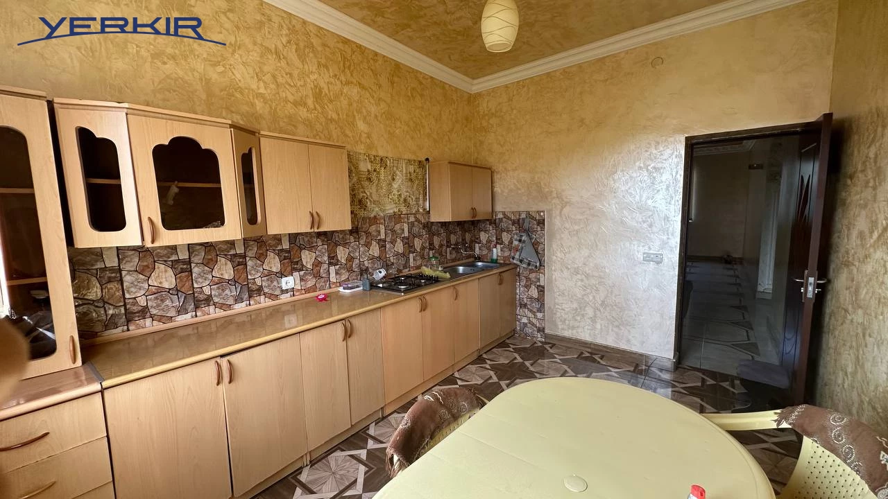 Առանձնատներ Կոդ` 5+514445