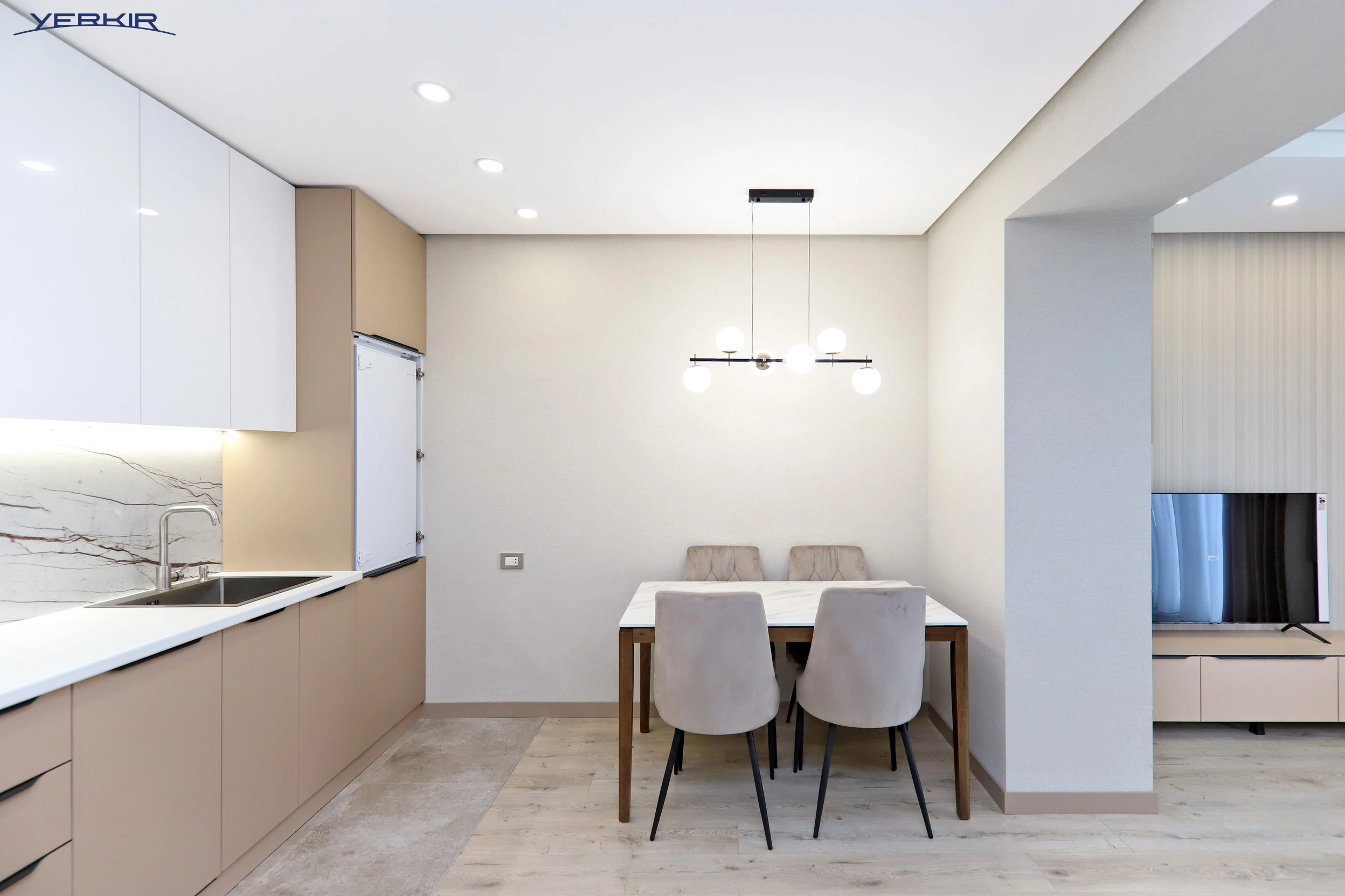 Apartments Code: 5+216781