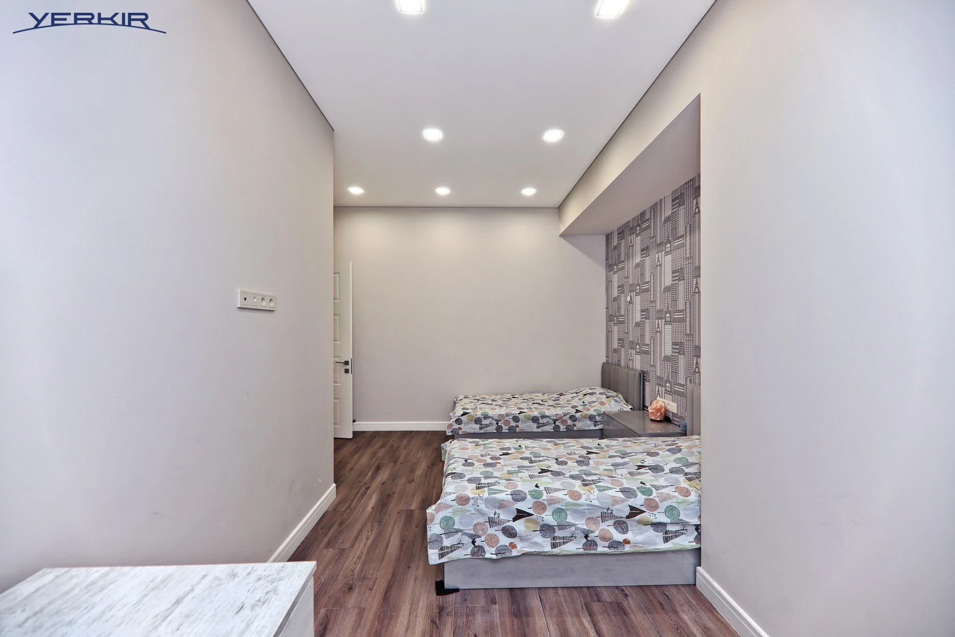 Apartments Code: 9+4425808