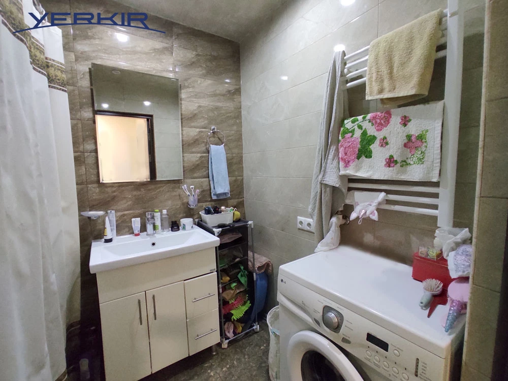 Apartments Code: 10+308346