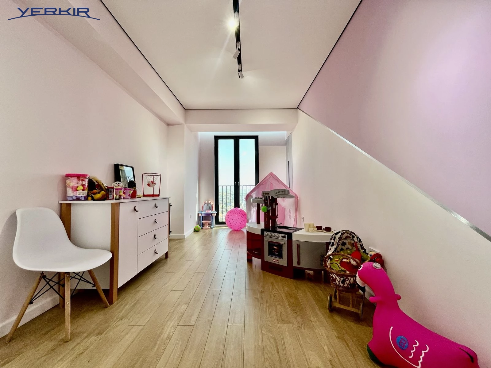 Բնակարաններ Կոդ` 3+319604