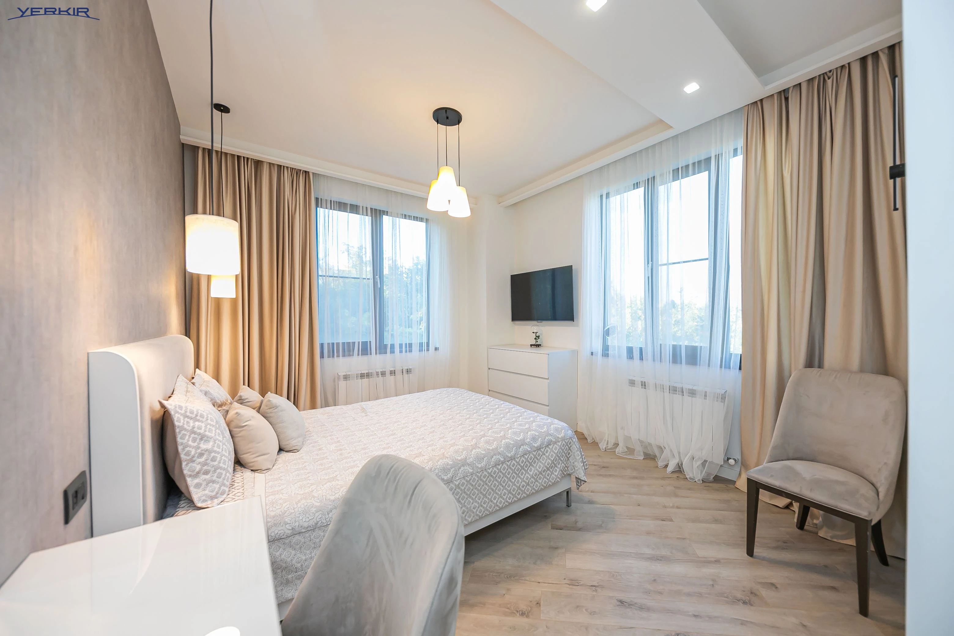 Apartments Code: 9+420819