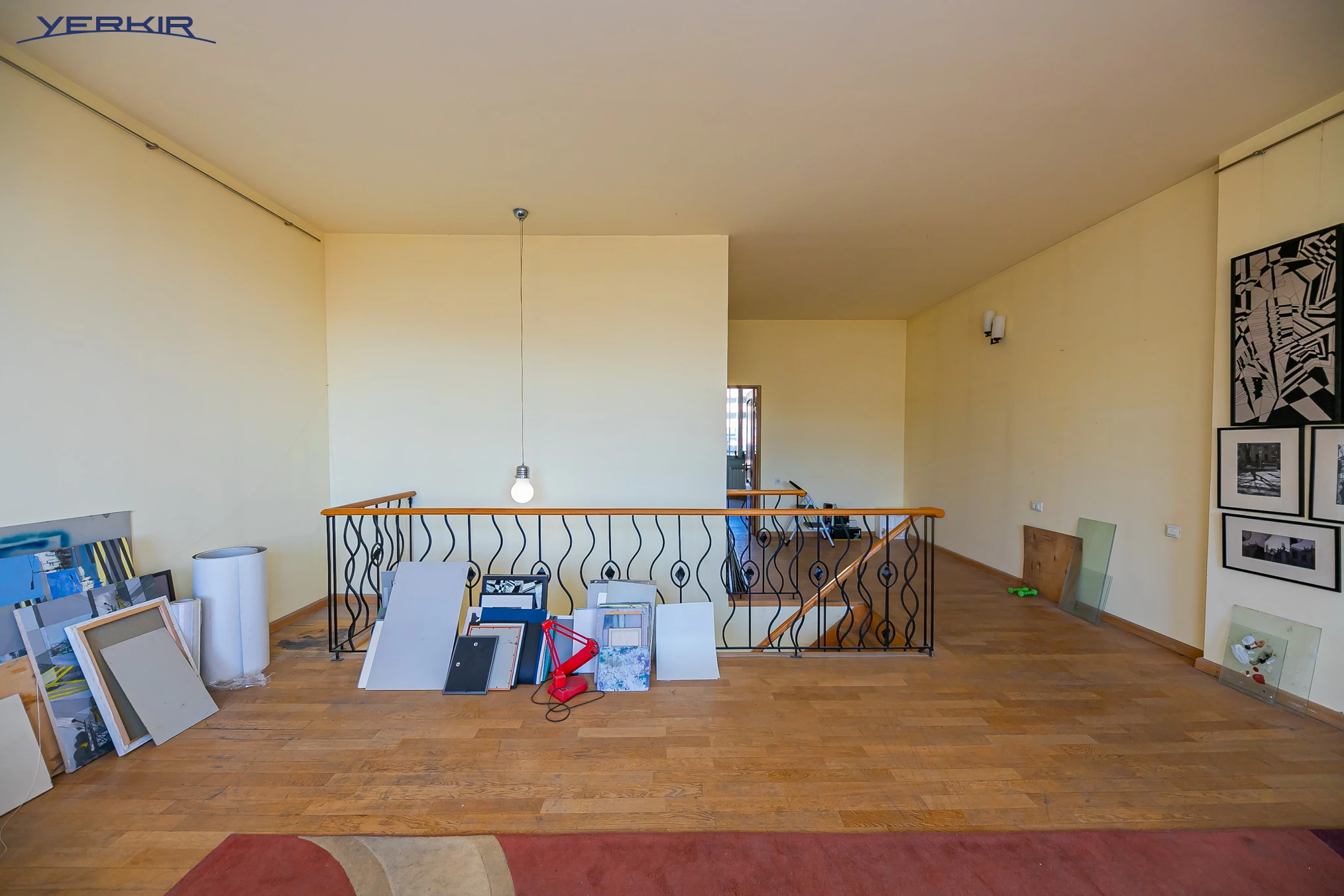 Apartments Code: 5+819431