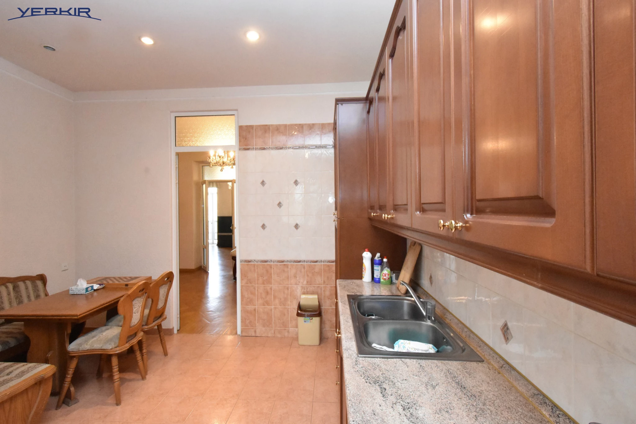 Բնակարաններ Կոդ` 5+821260